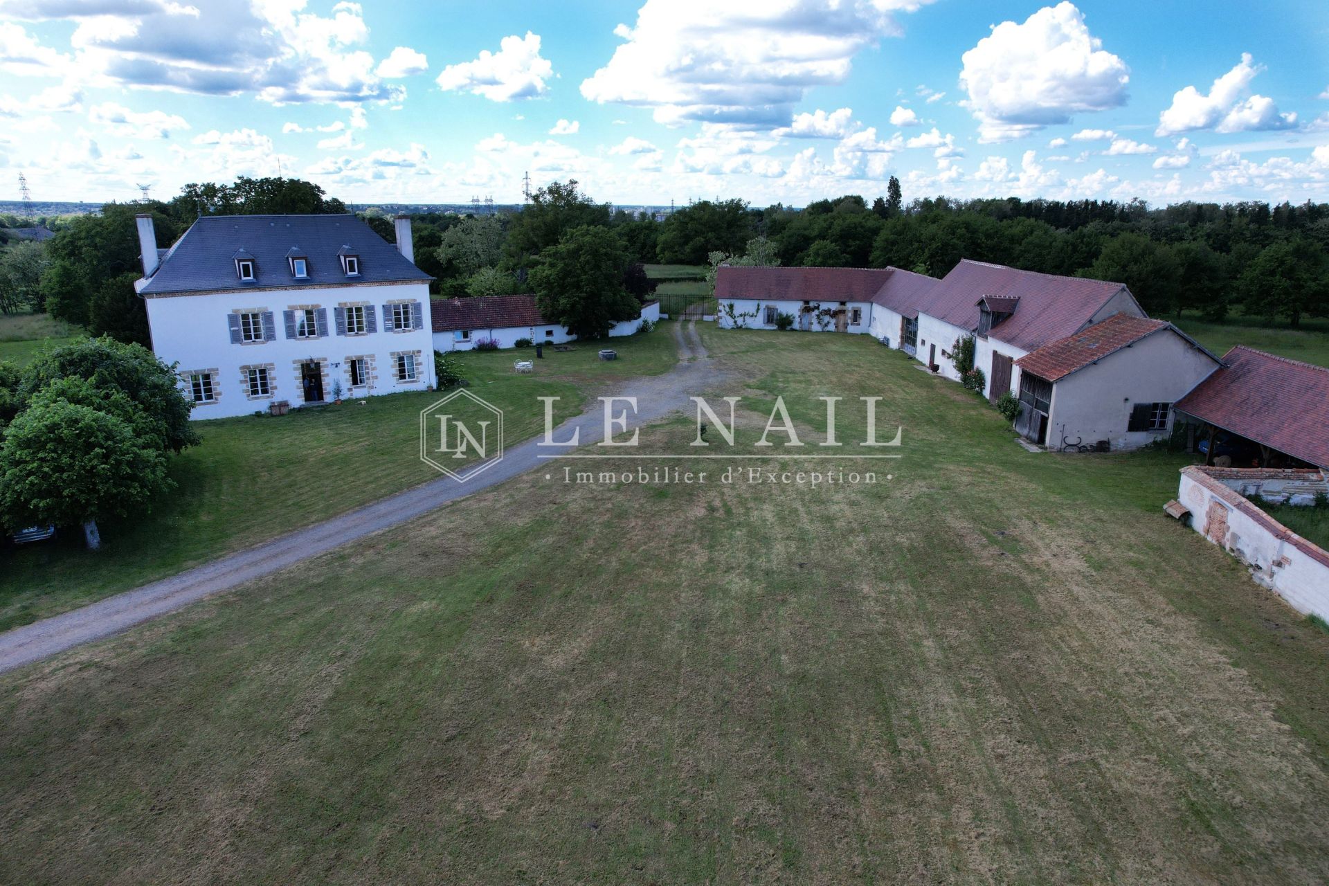 propriété 11 pièces en vente à MOULINS (03000)