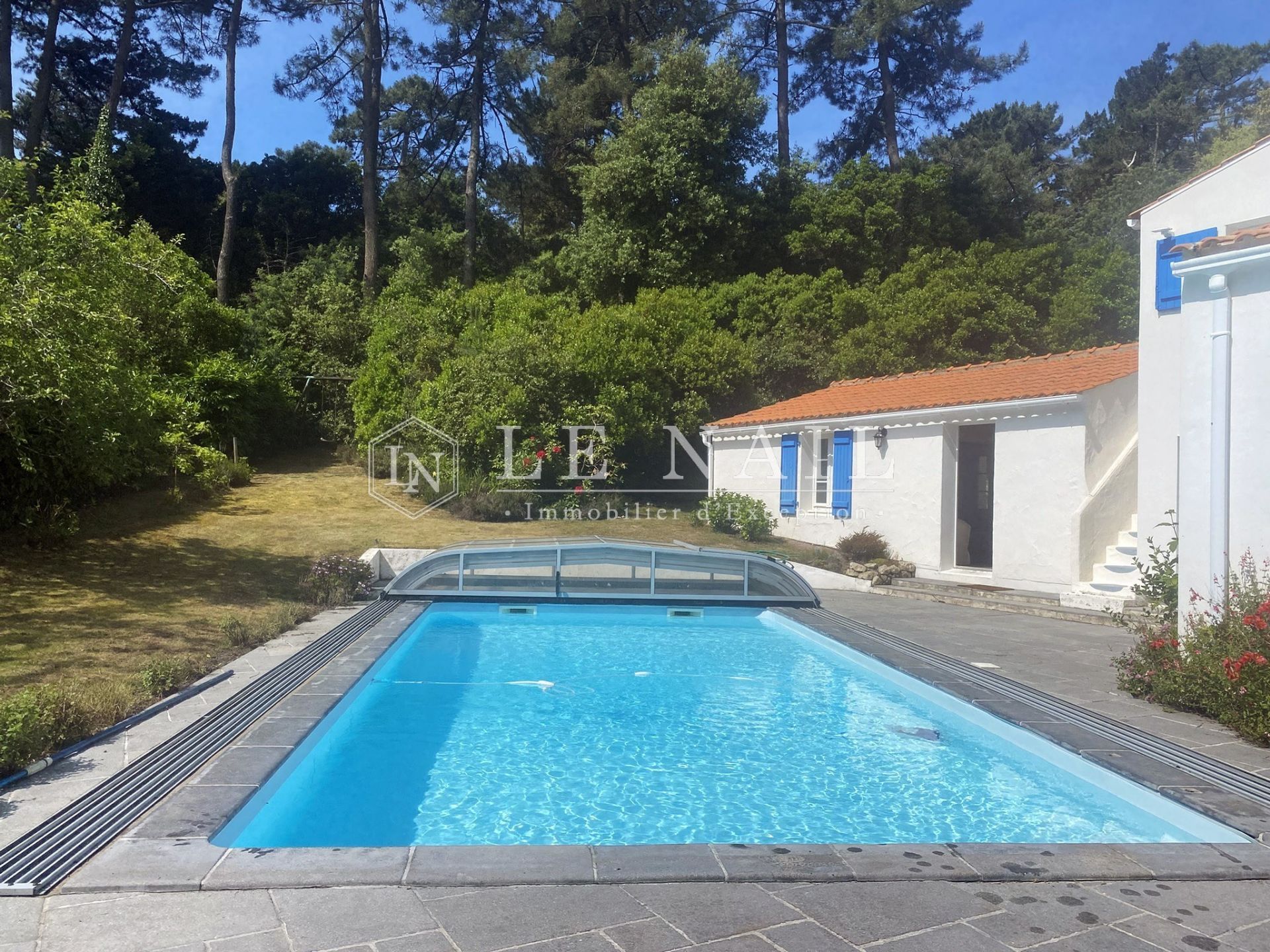 house 10 rooms for sale on NOIRMOUTIER EN L ILE (85330)