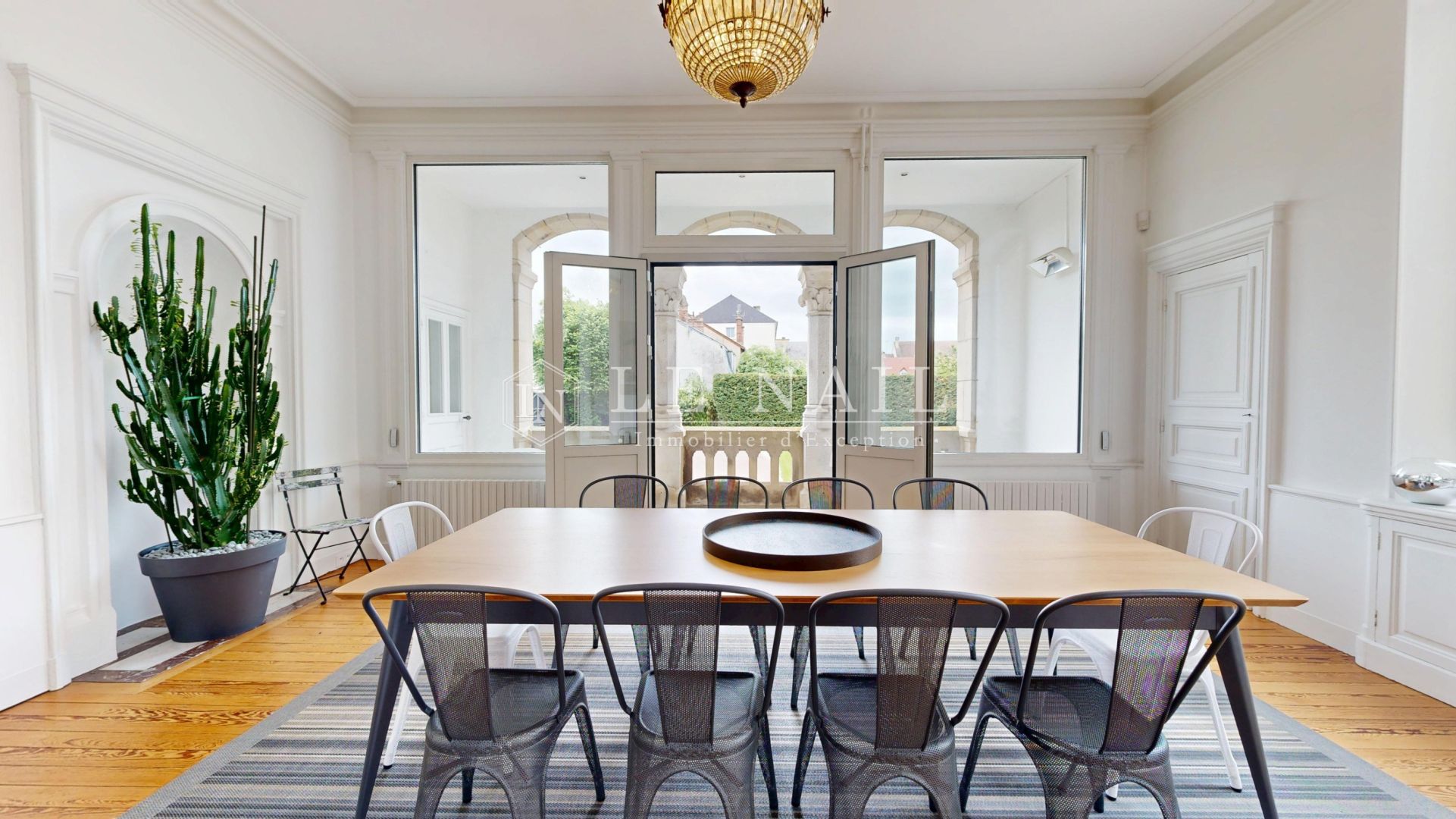 hôtel particulier 14 pièces en vente à LE CREUSOT (71200)