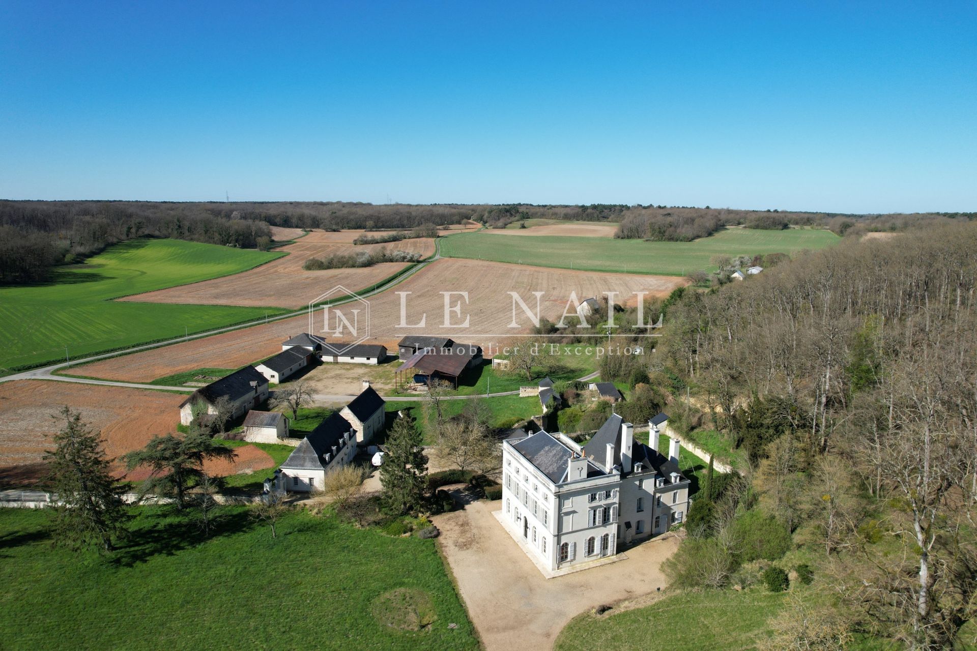 château 16 pièces en vente à ANGERS (49000)