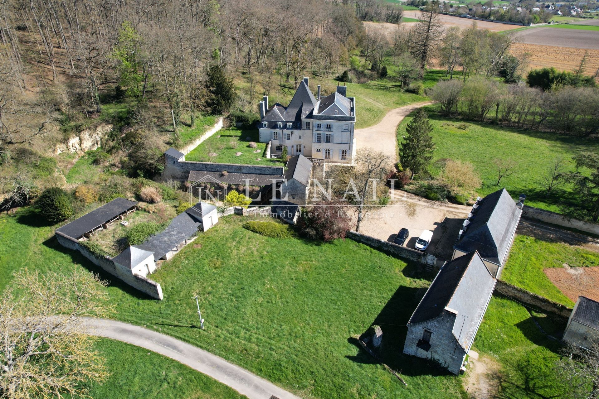castle 16 rooms for sale on ANGERS (49000)