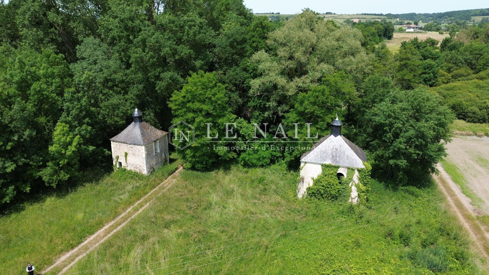 manoir 4 pièces en vente à LA CHARTRE SUR LE LOIR (72340)