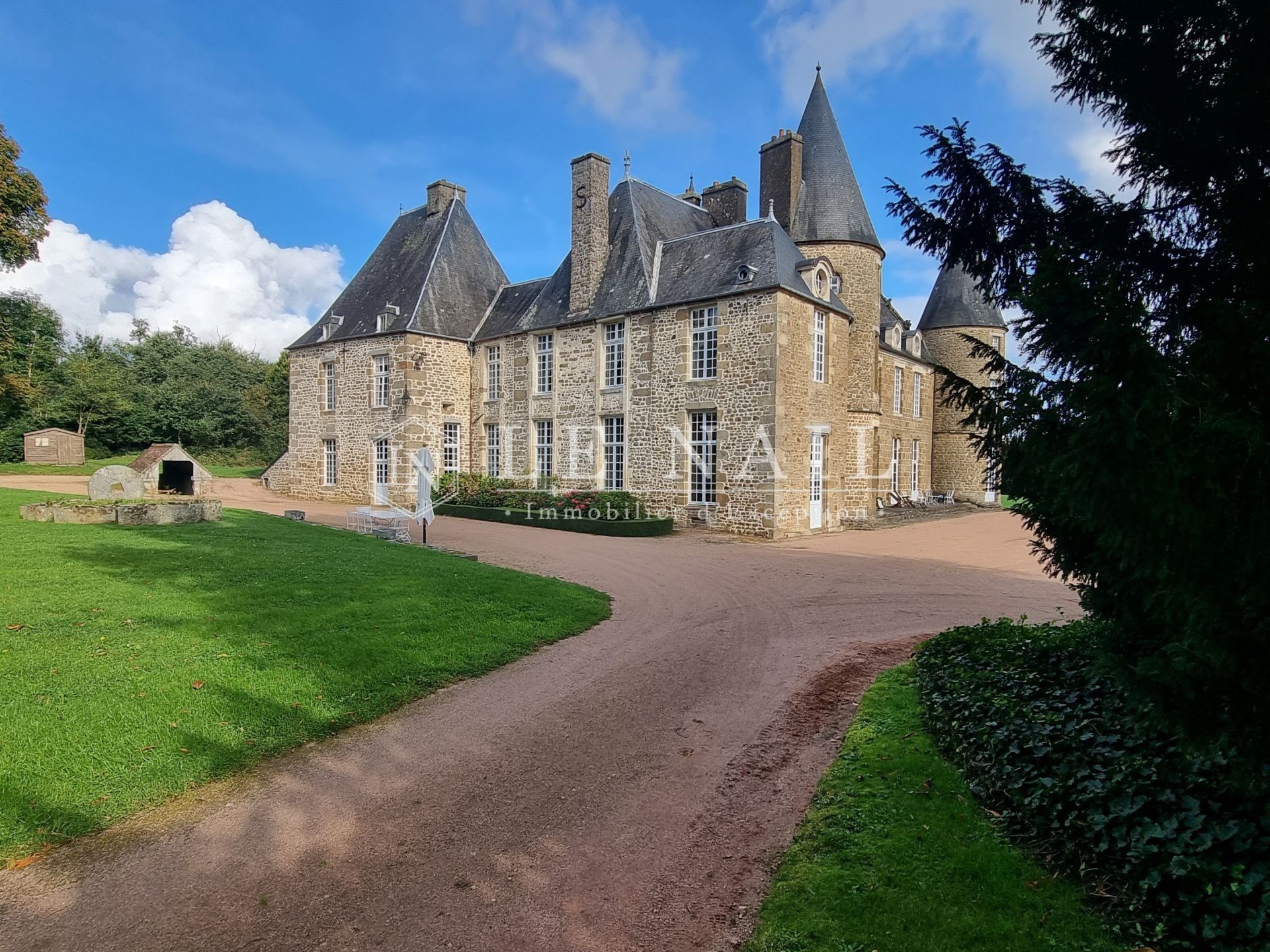 château 15 pièces en vente à FALAISE (14700)