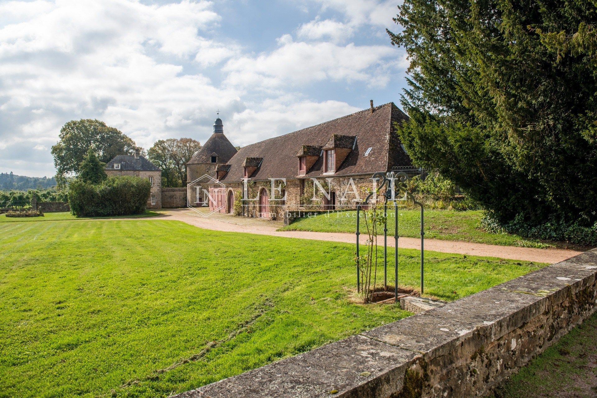 château 15 pièces en vente à FALAISE (14700)
