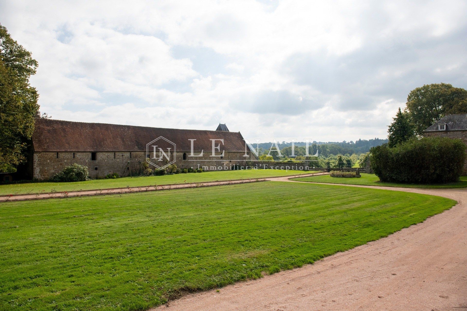 château 15 pièces en vente à FALAISE (14700)