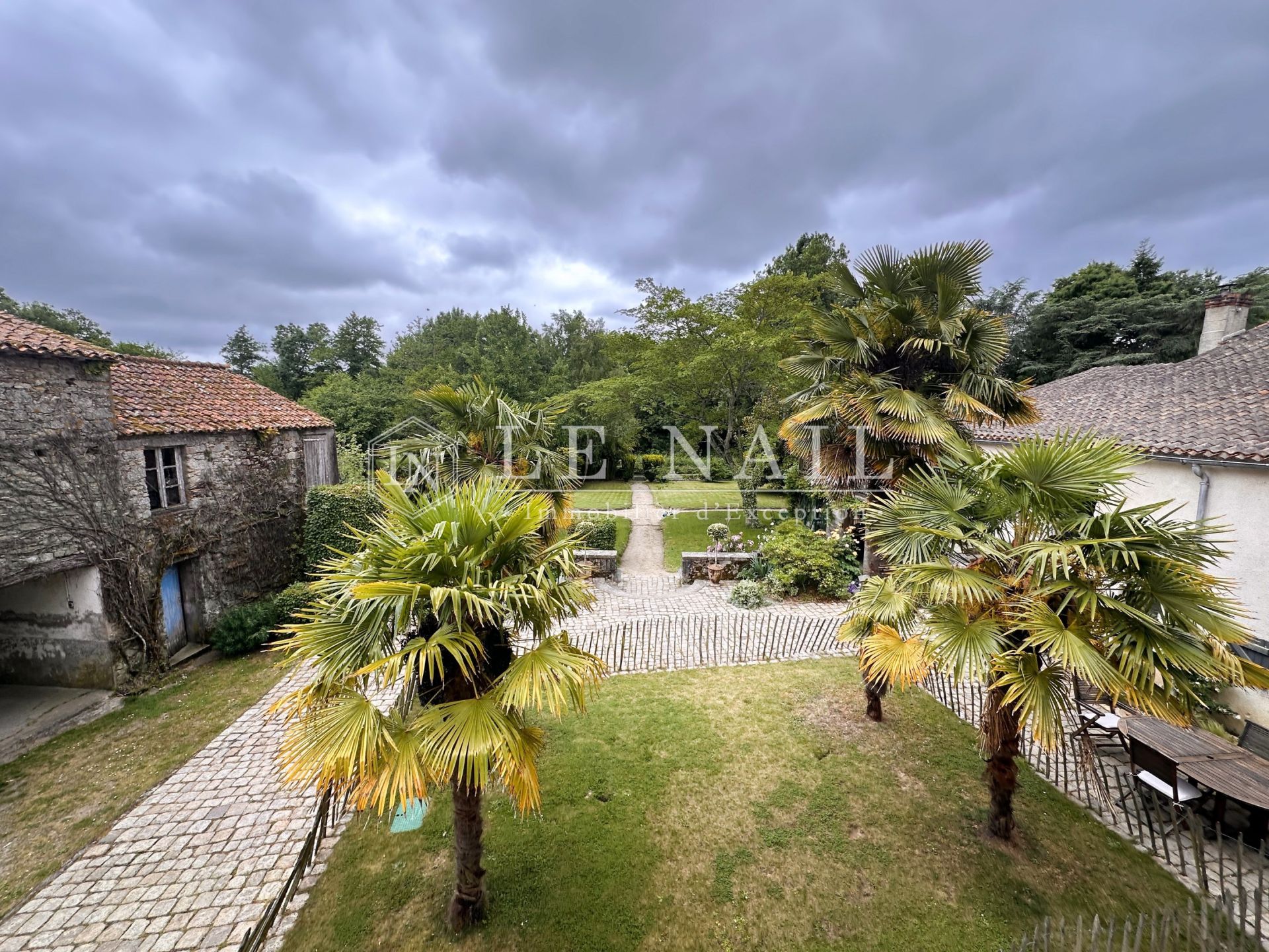 maison 8 pièces en vente à PALLUAU (85670)