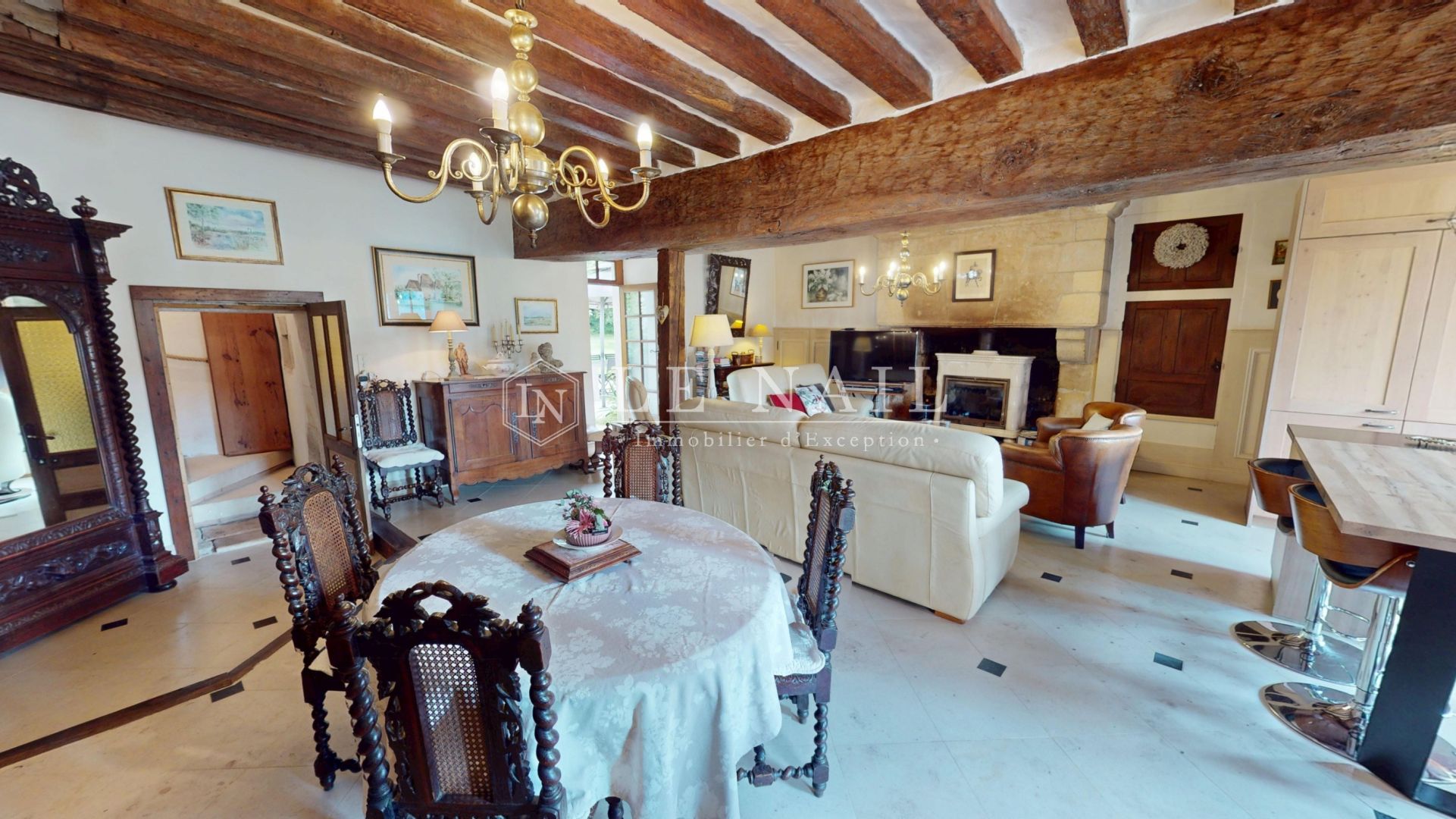 manoir 8 pièces en vente à AZAY LE FERRON (36290)