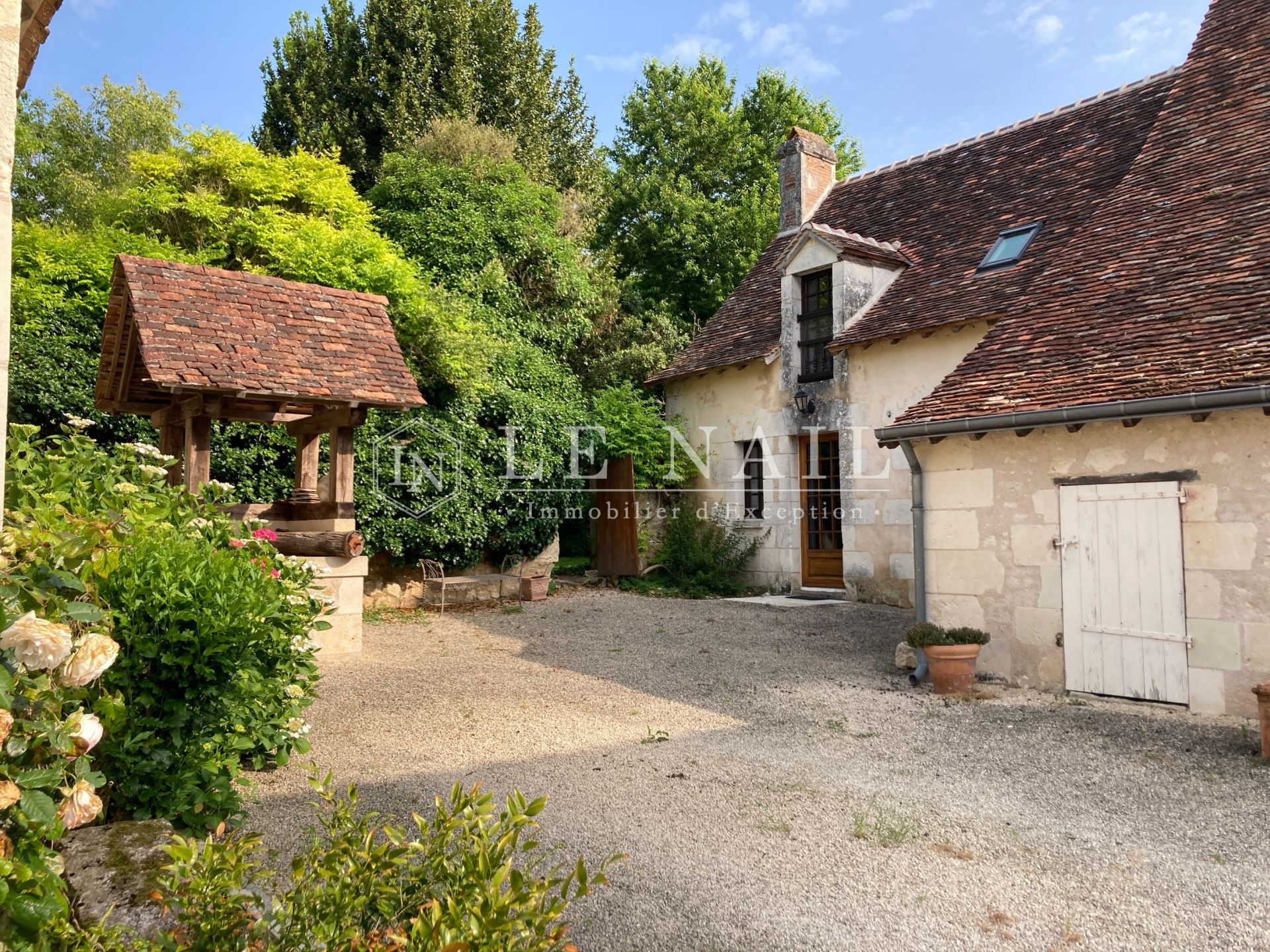 manoir 8 pièces en vente à AZAY LE FERRON (36290)