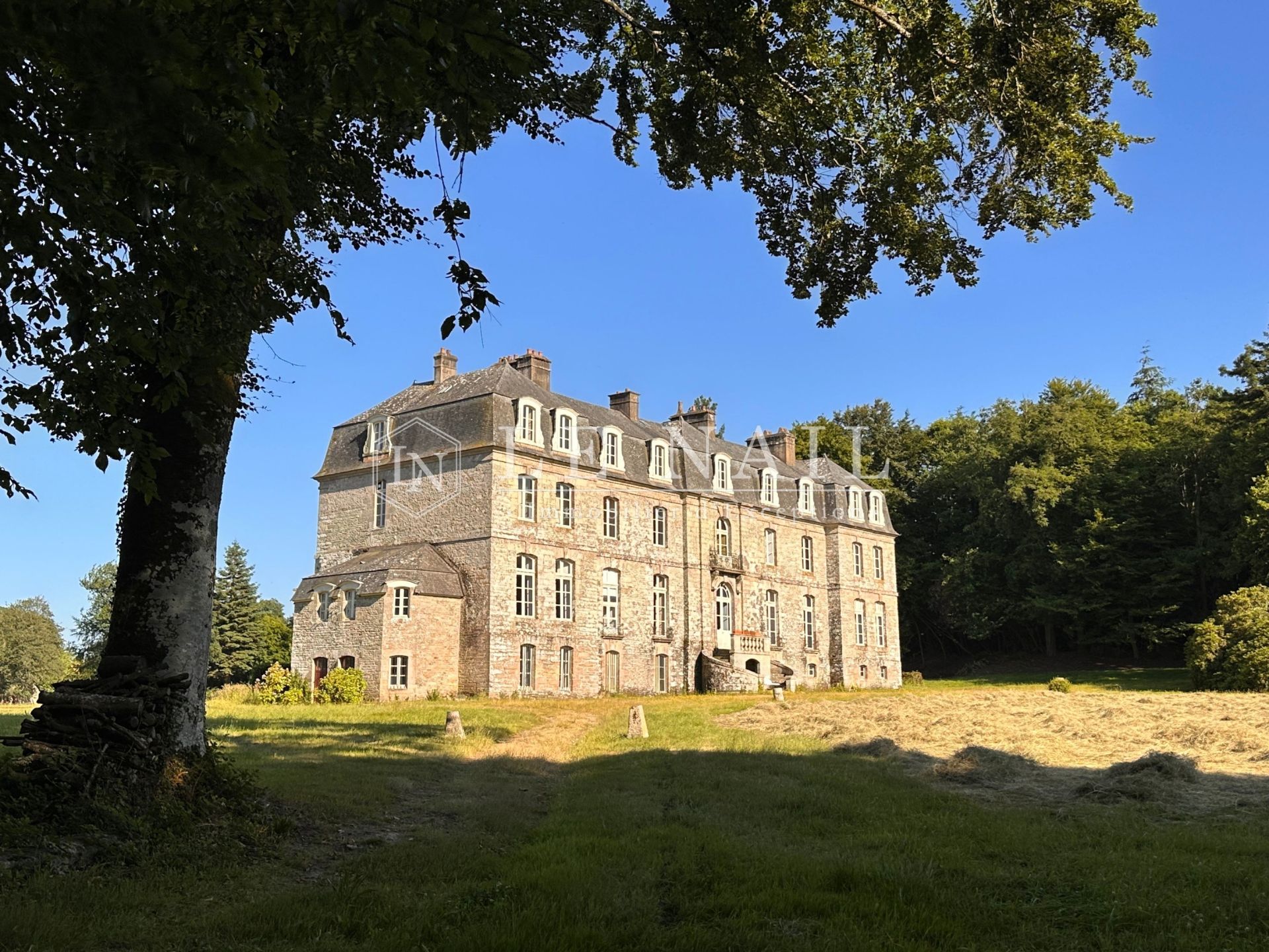 château 22 pièces en vente à JOSSELIN (56120)