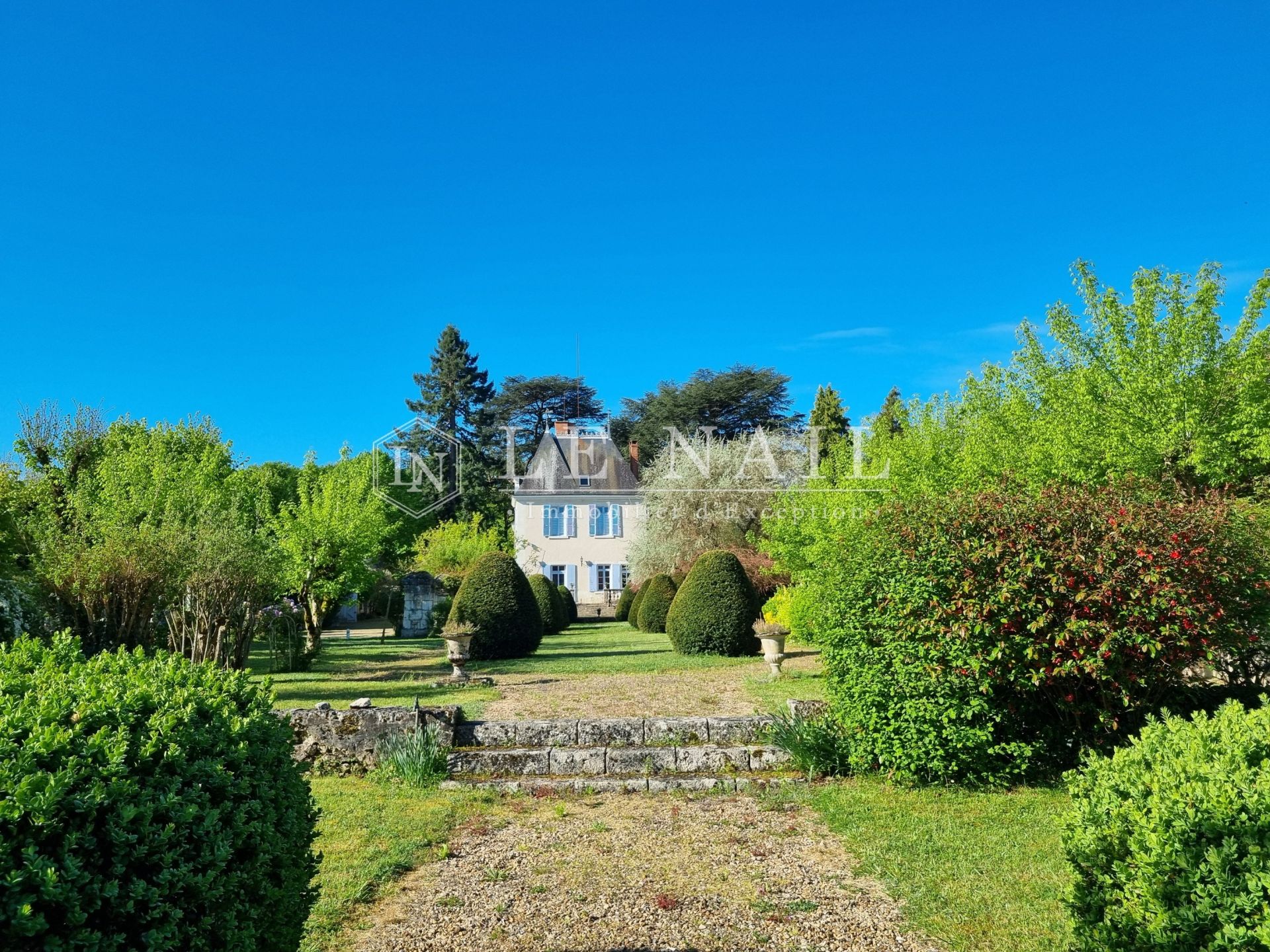château 17 pièces en vente à ST AIGNAN (41110)