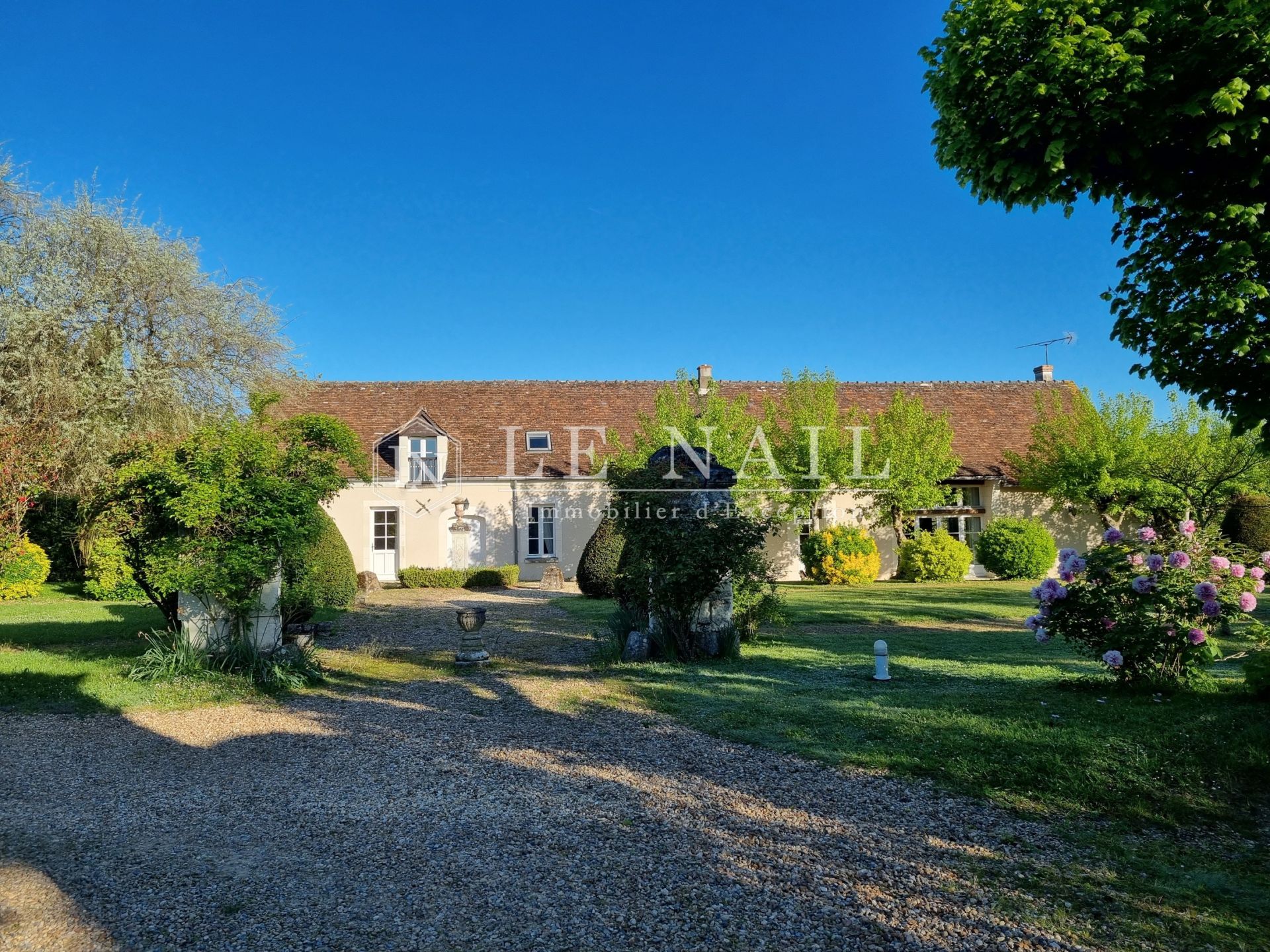 château 17 pièces en vente à ST AIGNAN (41110)