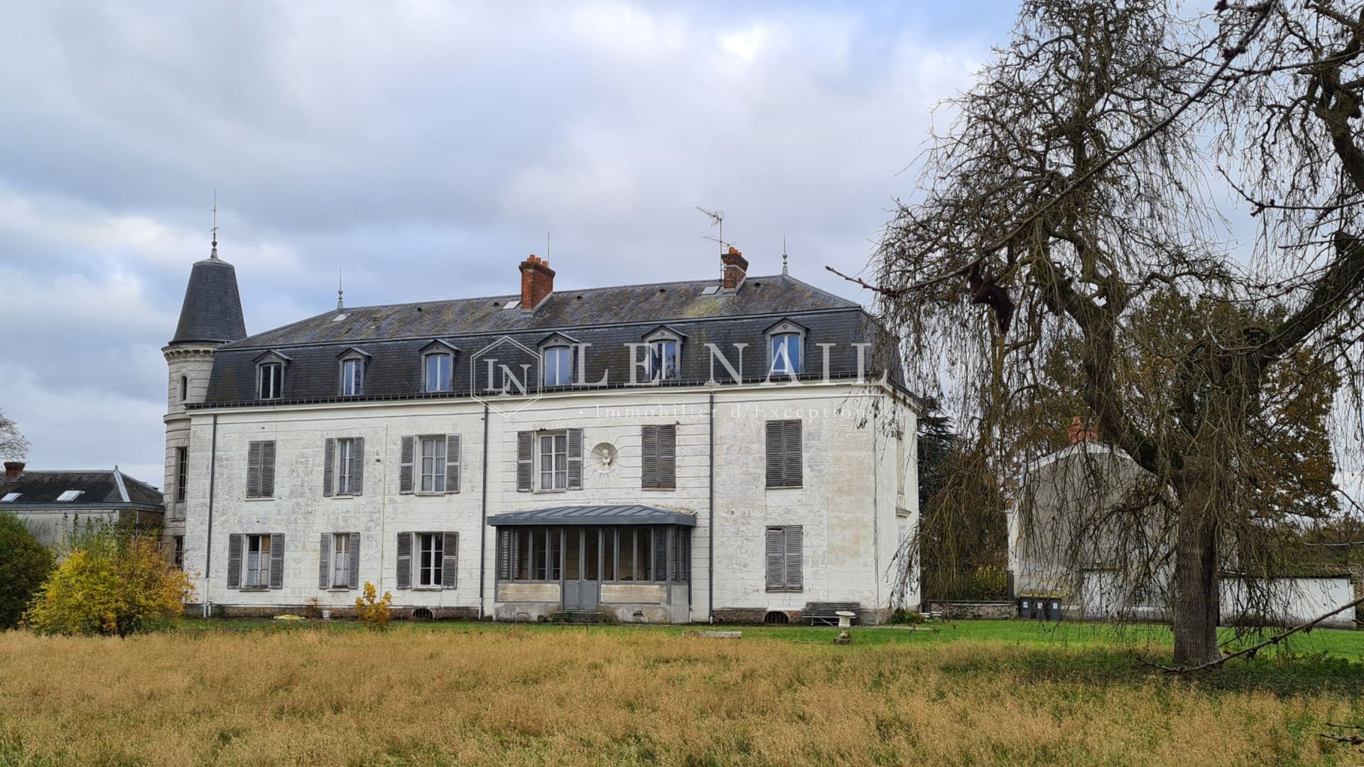 château 11 pièces en vente à LE COUDRAY MONTCEAUX (91830)