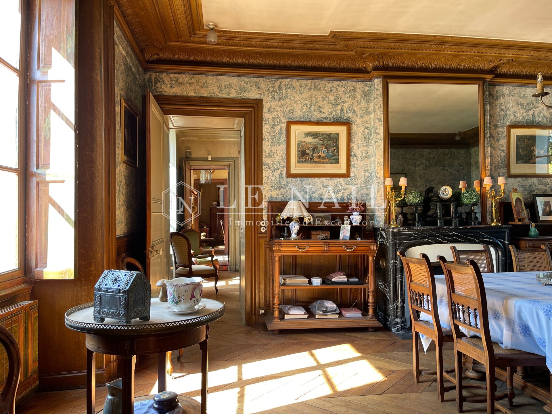 château 11 pièces en vente à LE COUDRAY MONTCEAUX (91830)