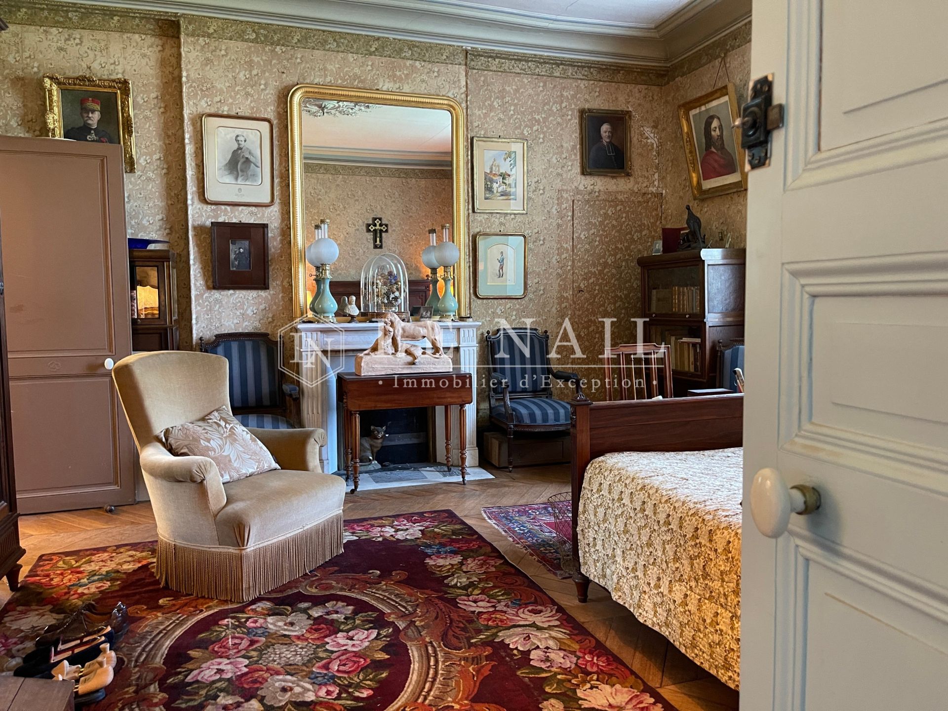 château 11 pièces en vente à LE COUDRAY MONTCEAUX (91830)
