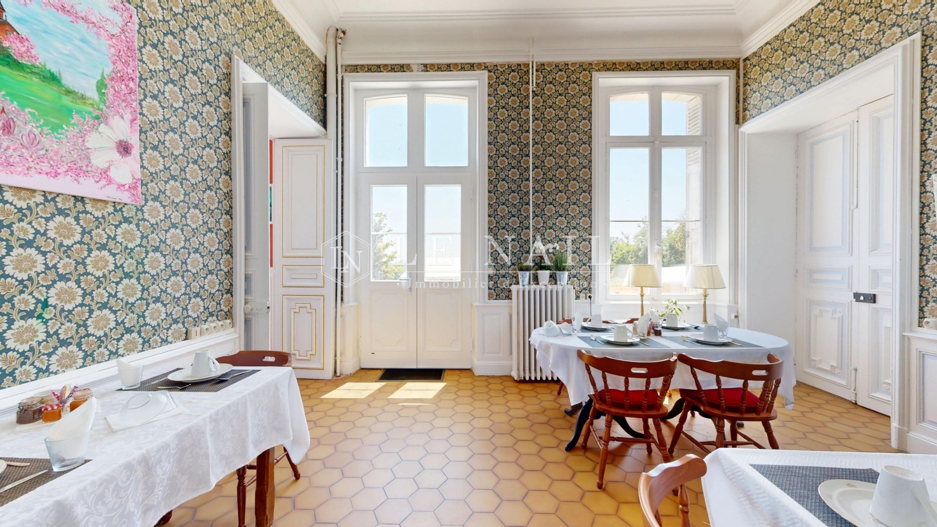 castle 31 rooms for sale on MONTLUCON (03100)