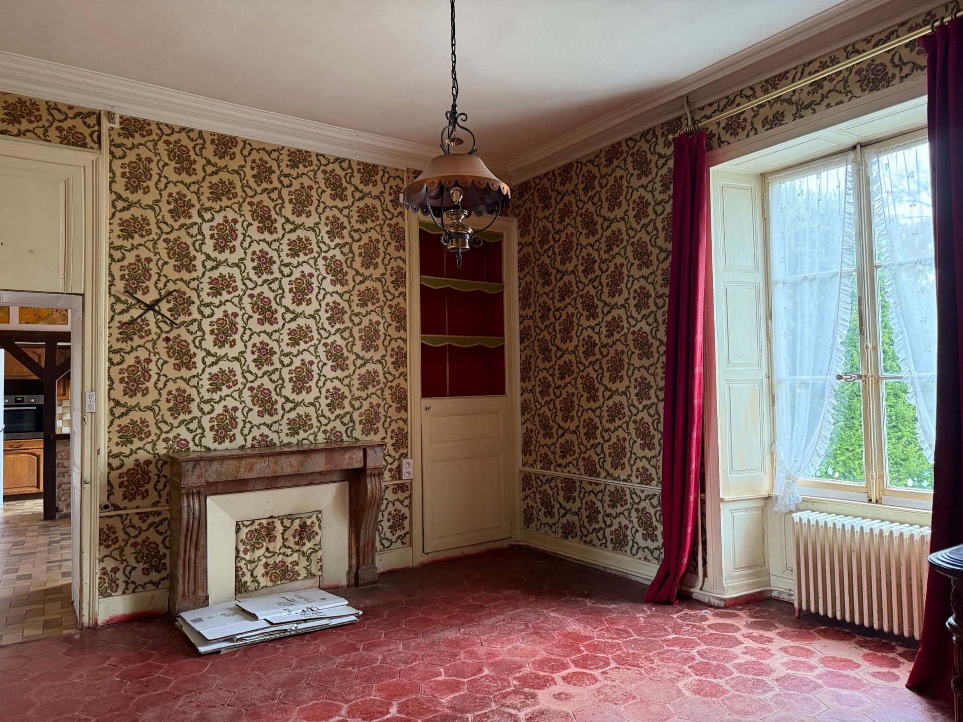 mansion 9 rooms for sale on MESLAY DU MAINE (53170)