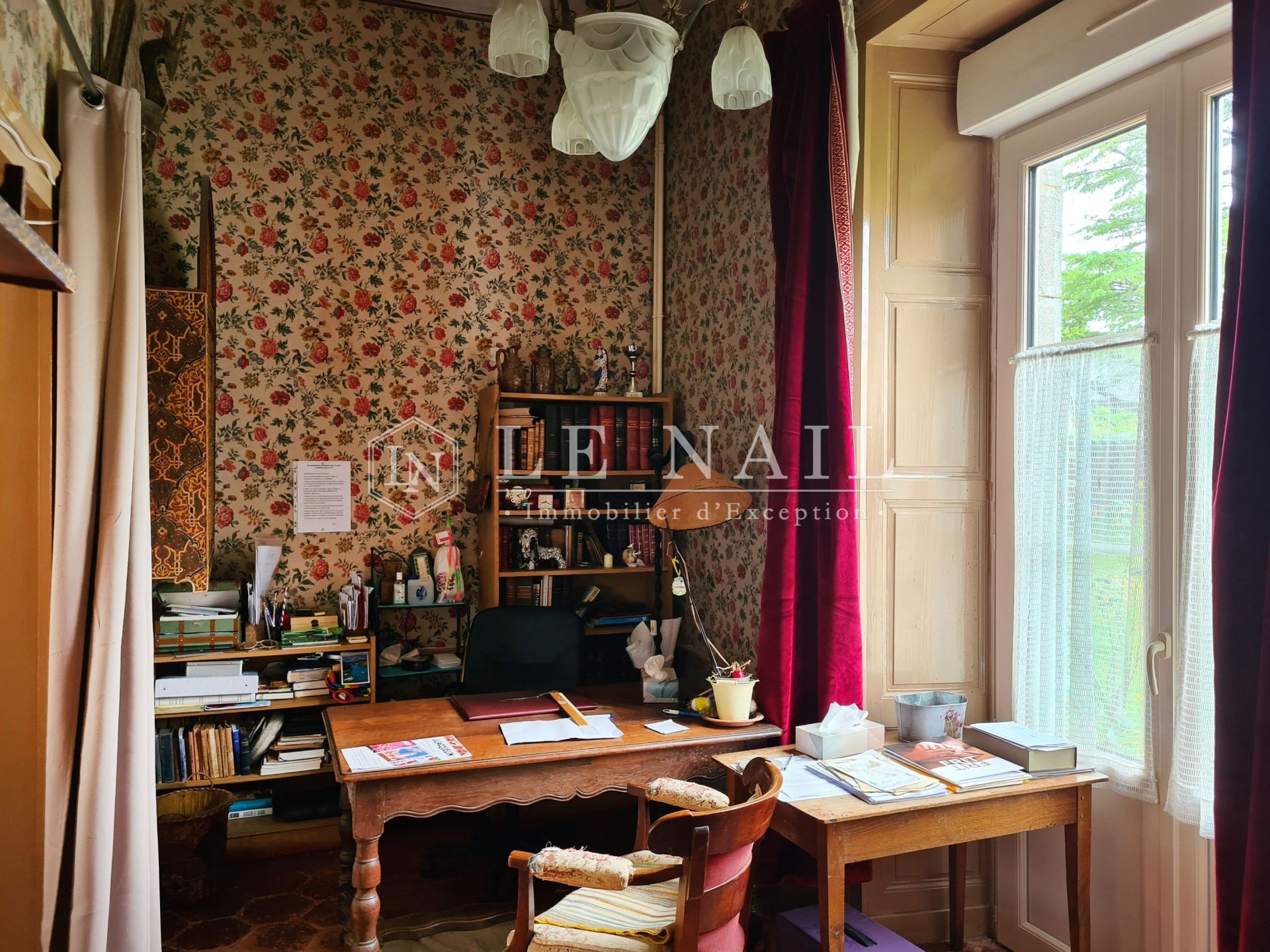maison de maître 9 pièces en vente à CHEMERE LE ROI (53340)