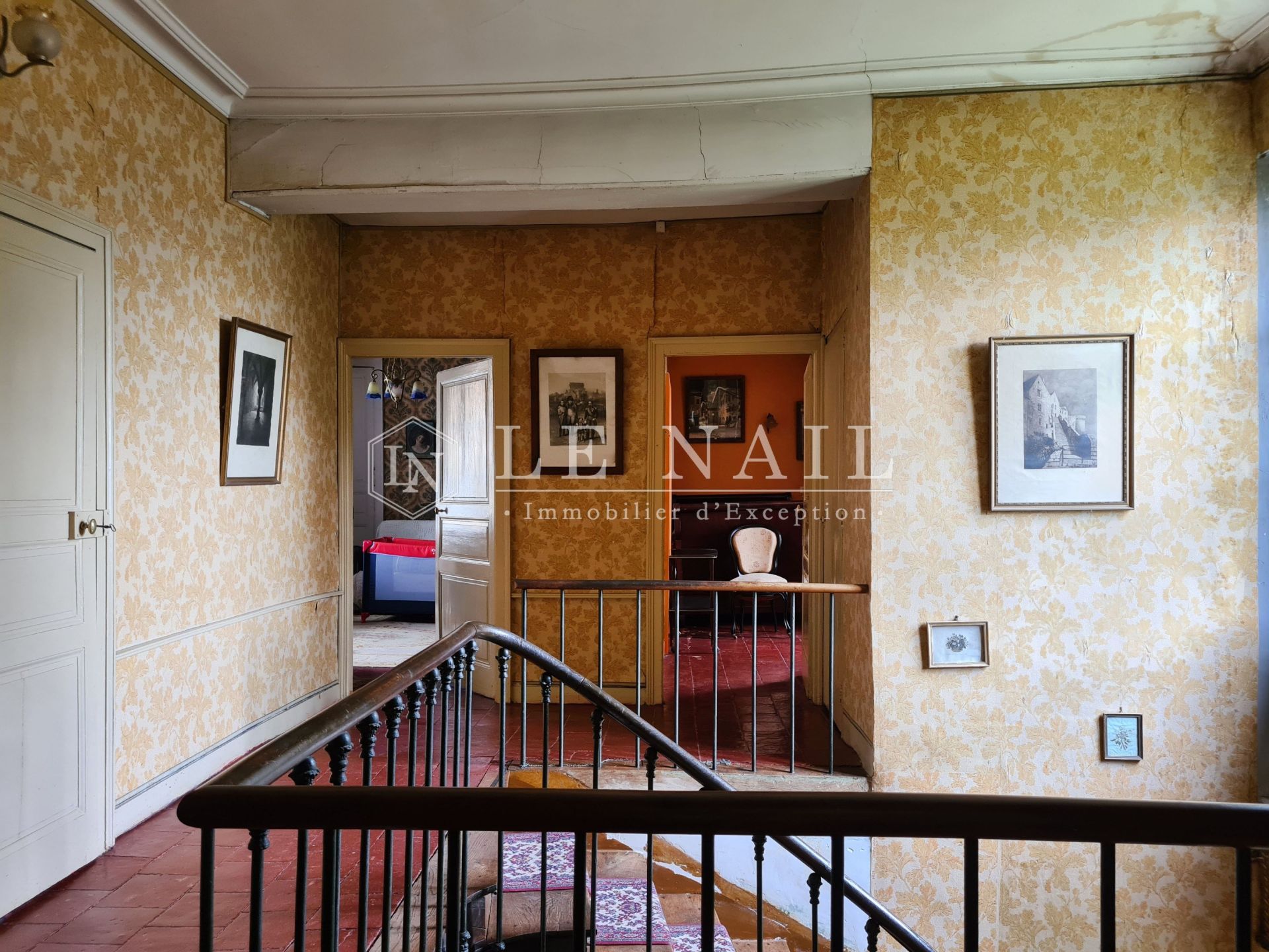 maison de maître 9 pièces en vente à CHEMERE LE ROI (53340)