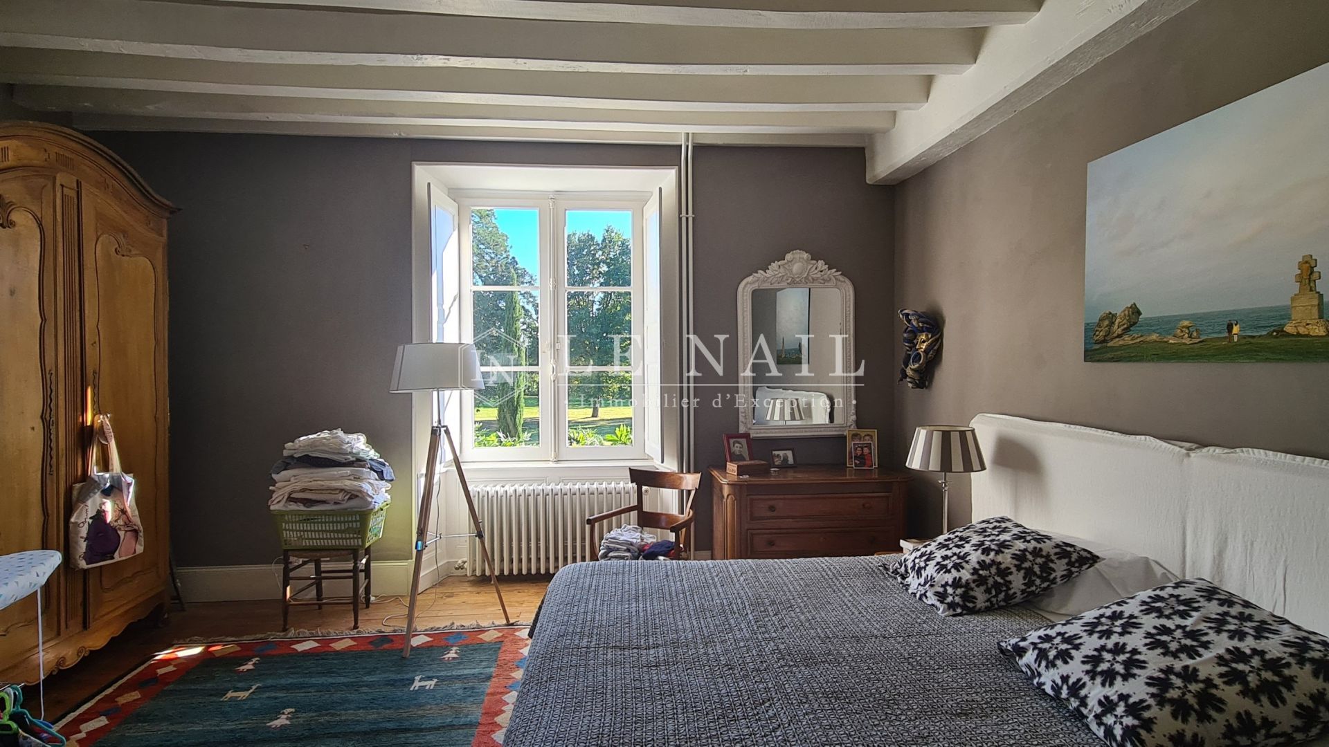 mansion 10 rooms for sale on SEGRE (49500)