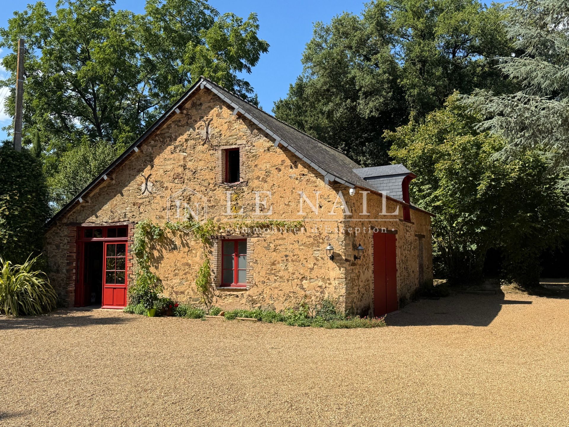 maison de maître 10 pièces en vente à SEGRE (49500)