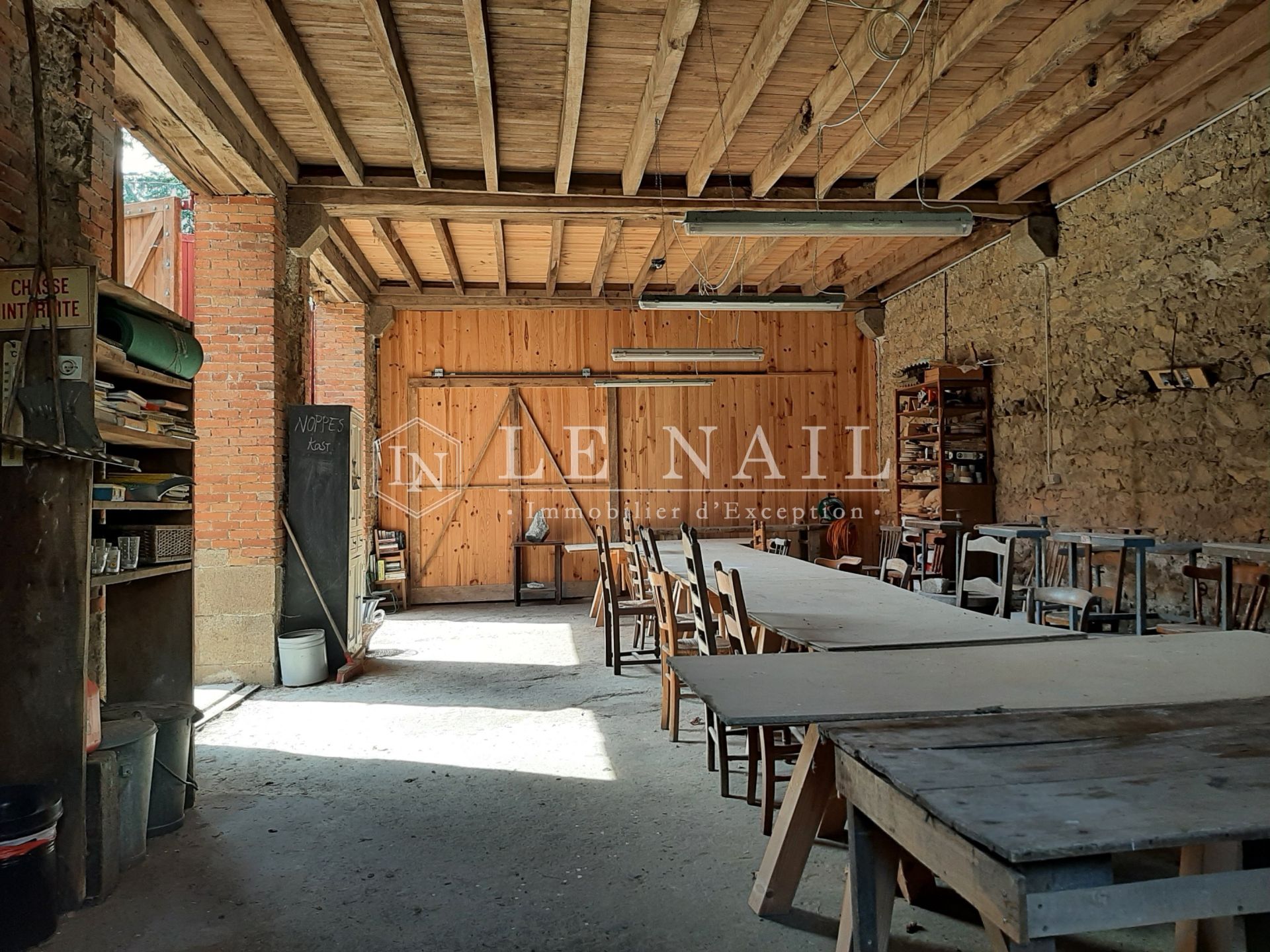 property 22 rooms for sale on LE DORAT (87210)