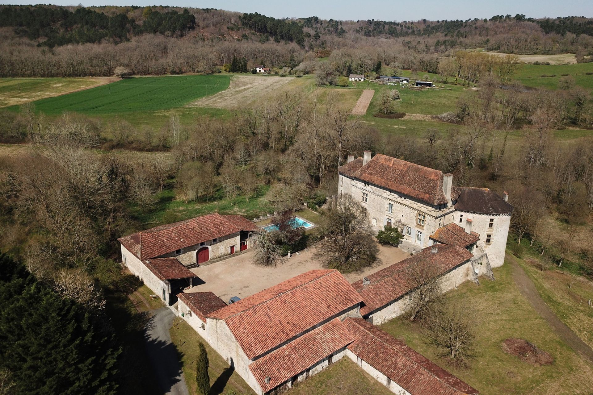château 15 pièces en vente à BRANTOME (24310)