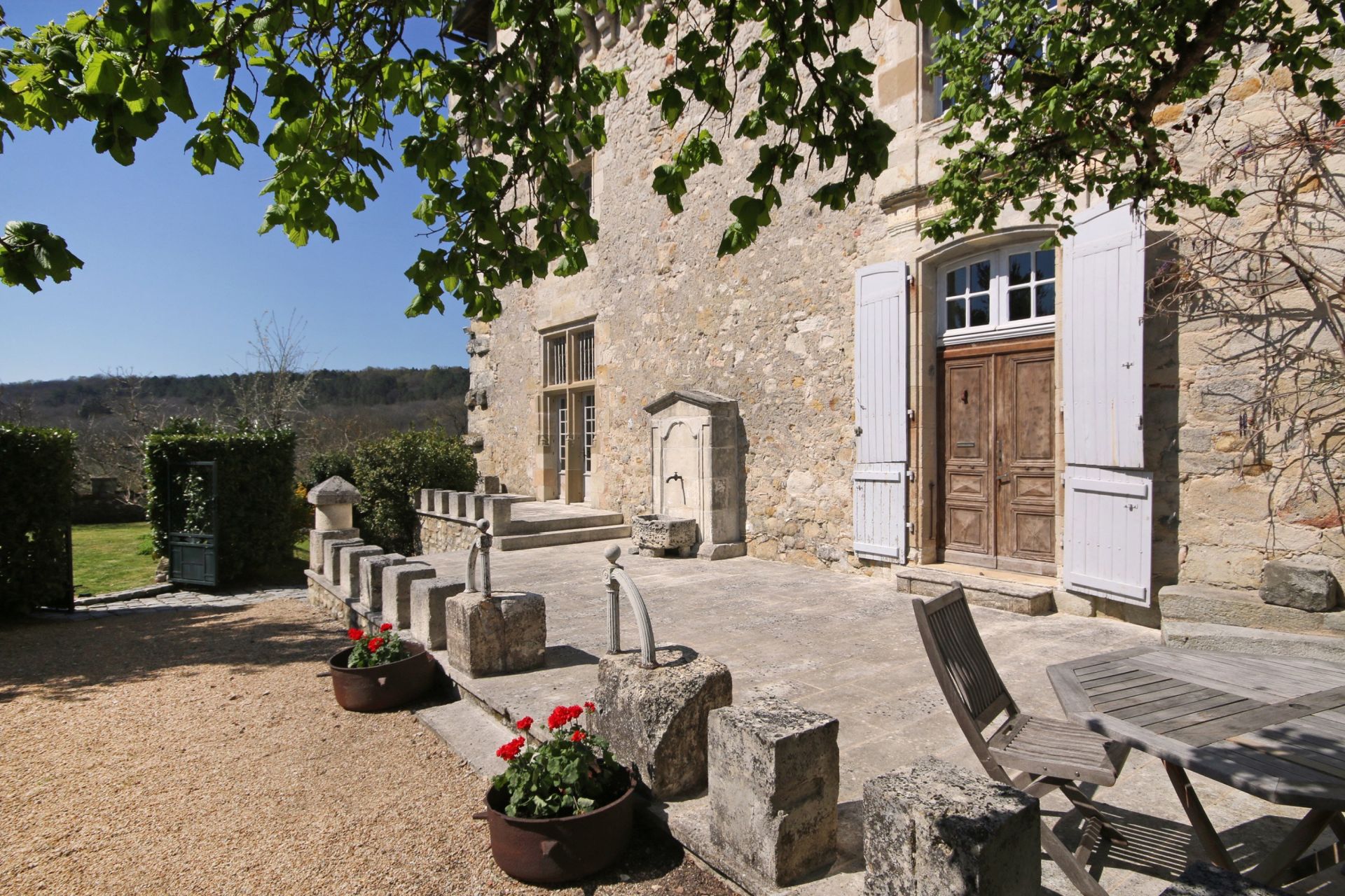castle 15 rooms for sale on BRANTOME (24310)