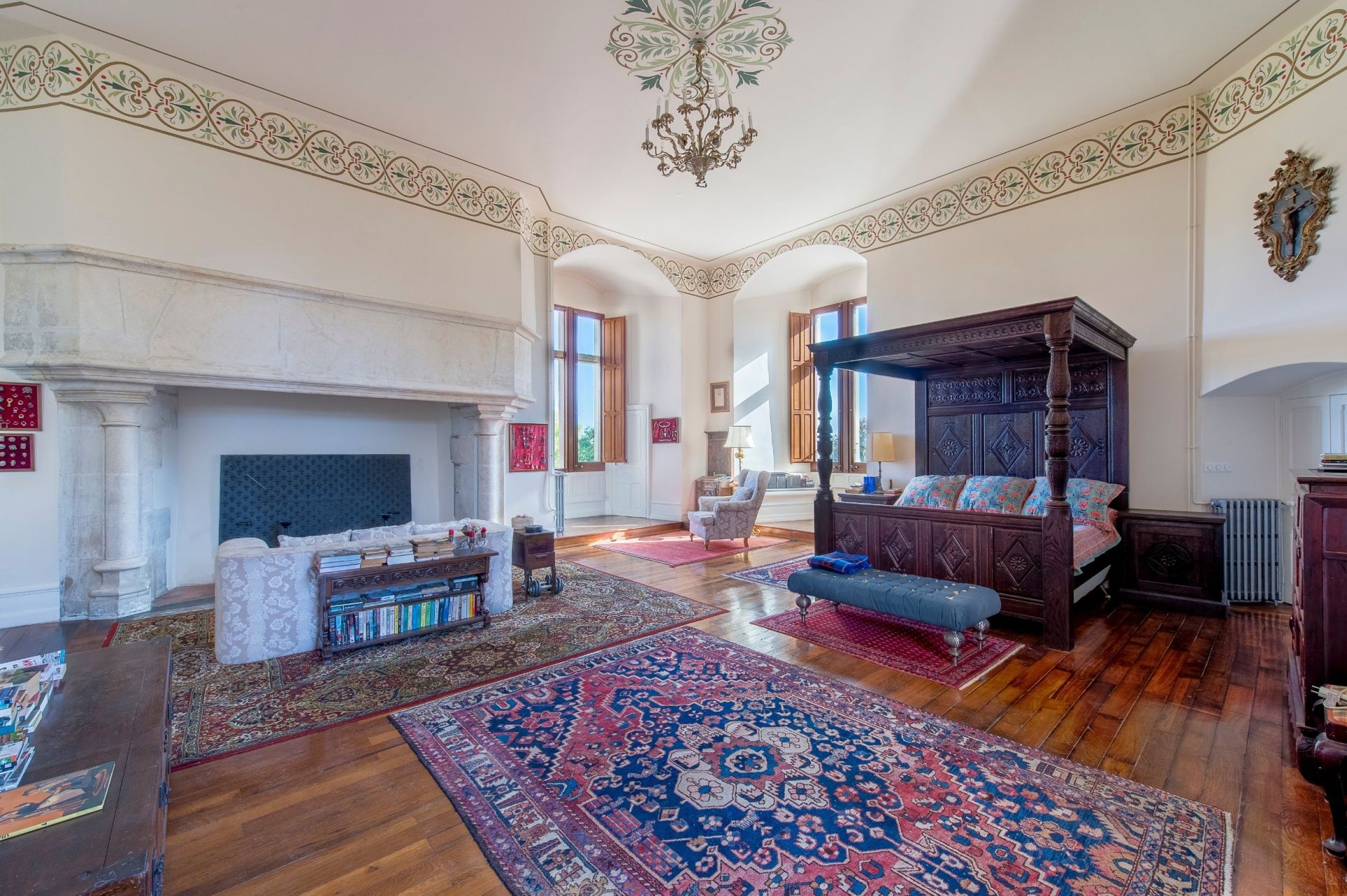 castle 20 rooms for sale on CHATEAUROUX (36000)
