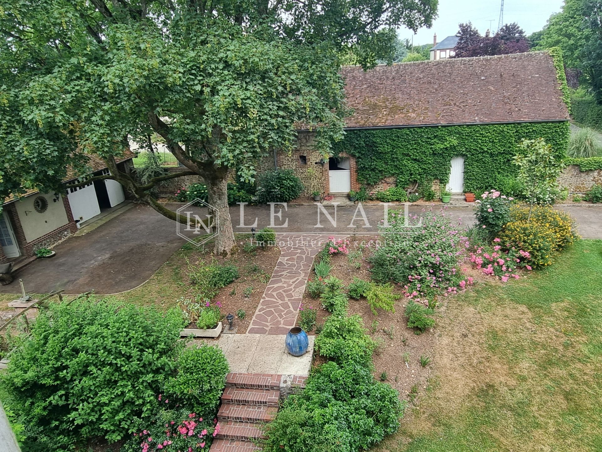 propriété 11 pièces en vente à VERNEUIL SUR AVRE (27130)