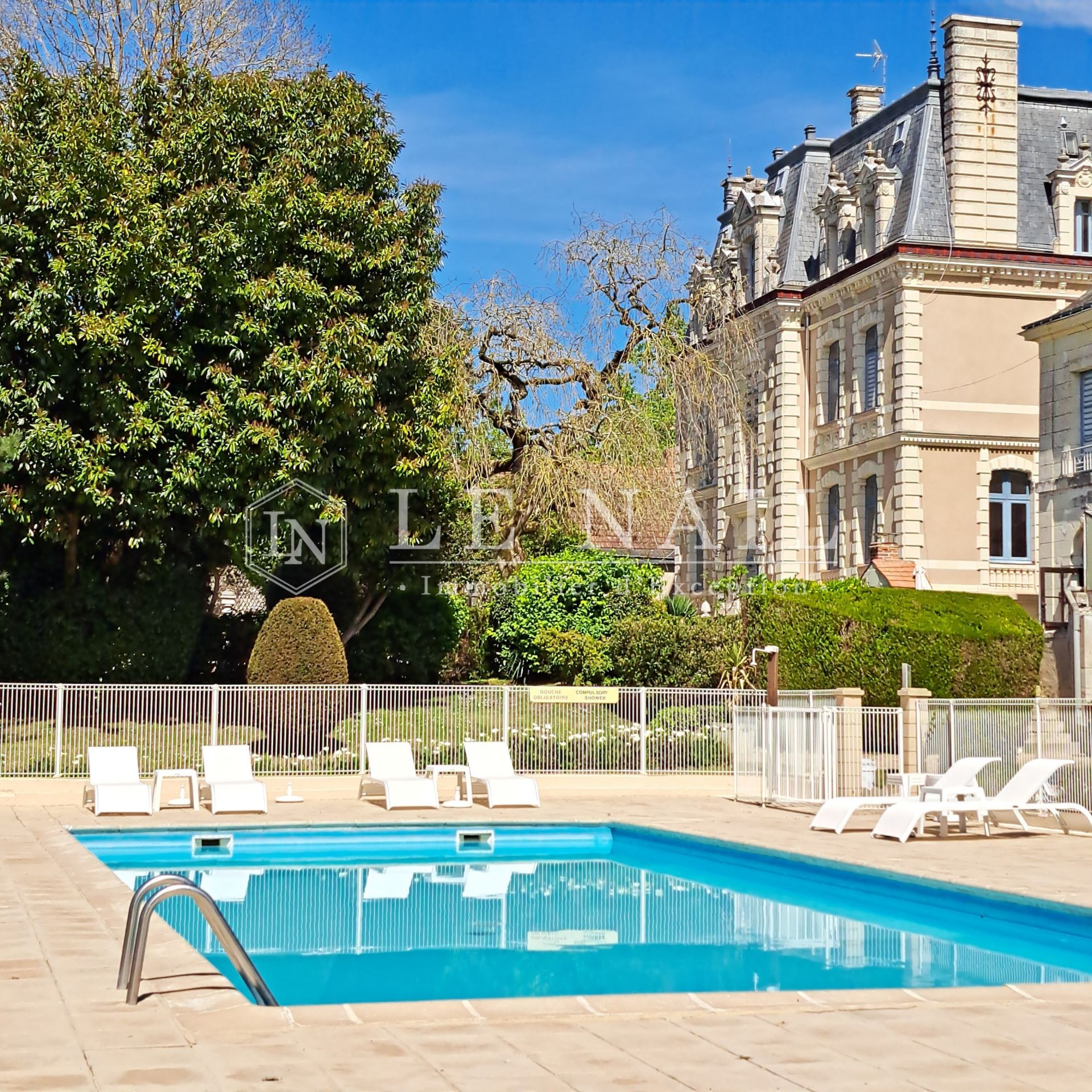 château 50 pièces en vente à TOURS (37000)