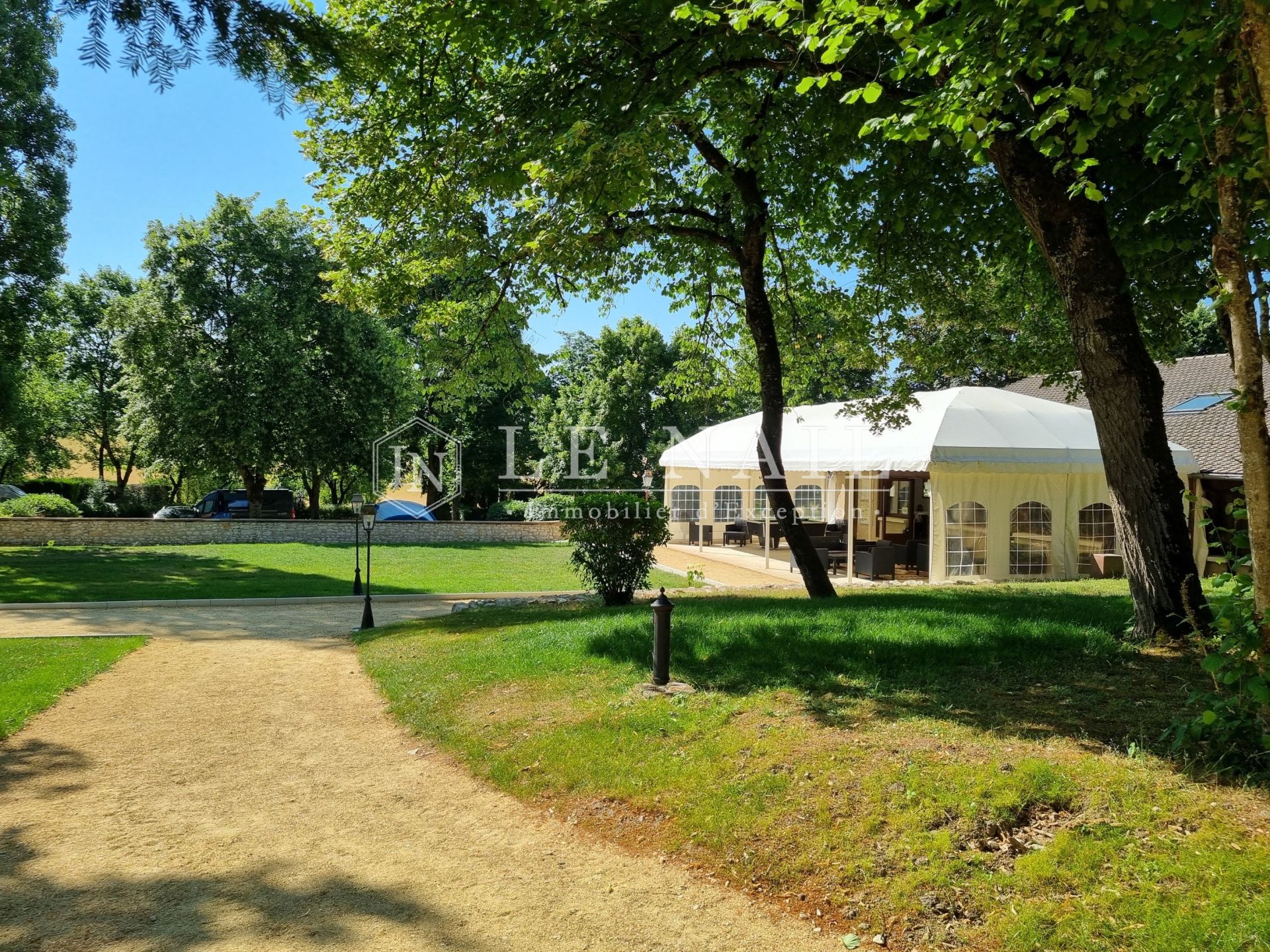 château 50 pièces en vente à TOURS (37000)