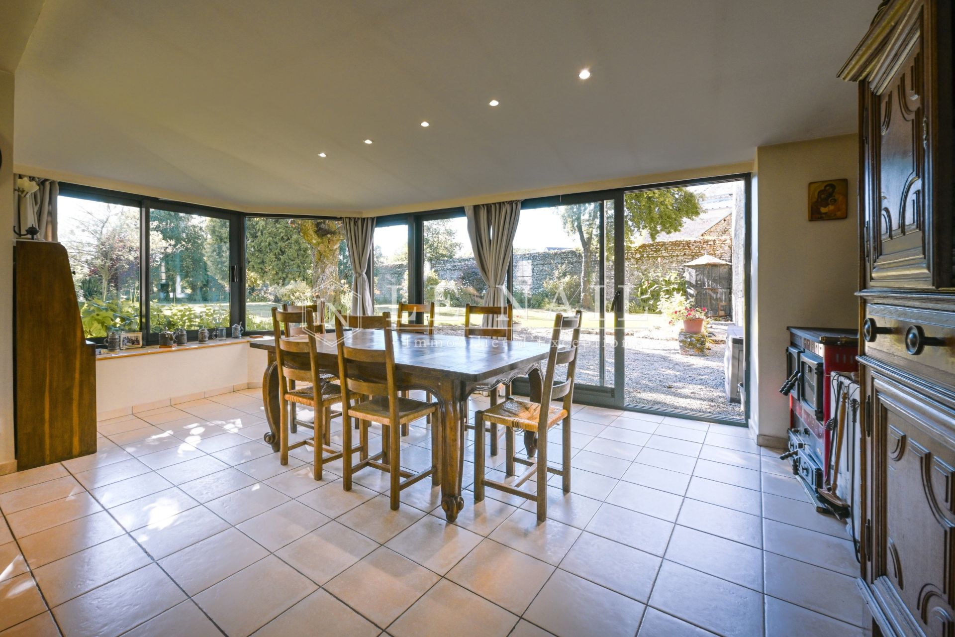mansion 11 rooms for sale on COUTANCES (50200)