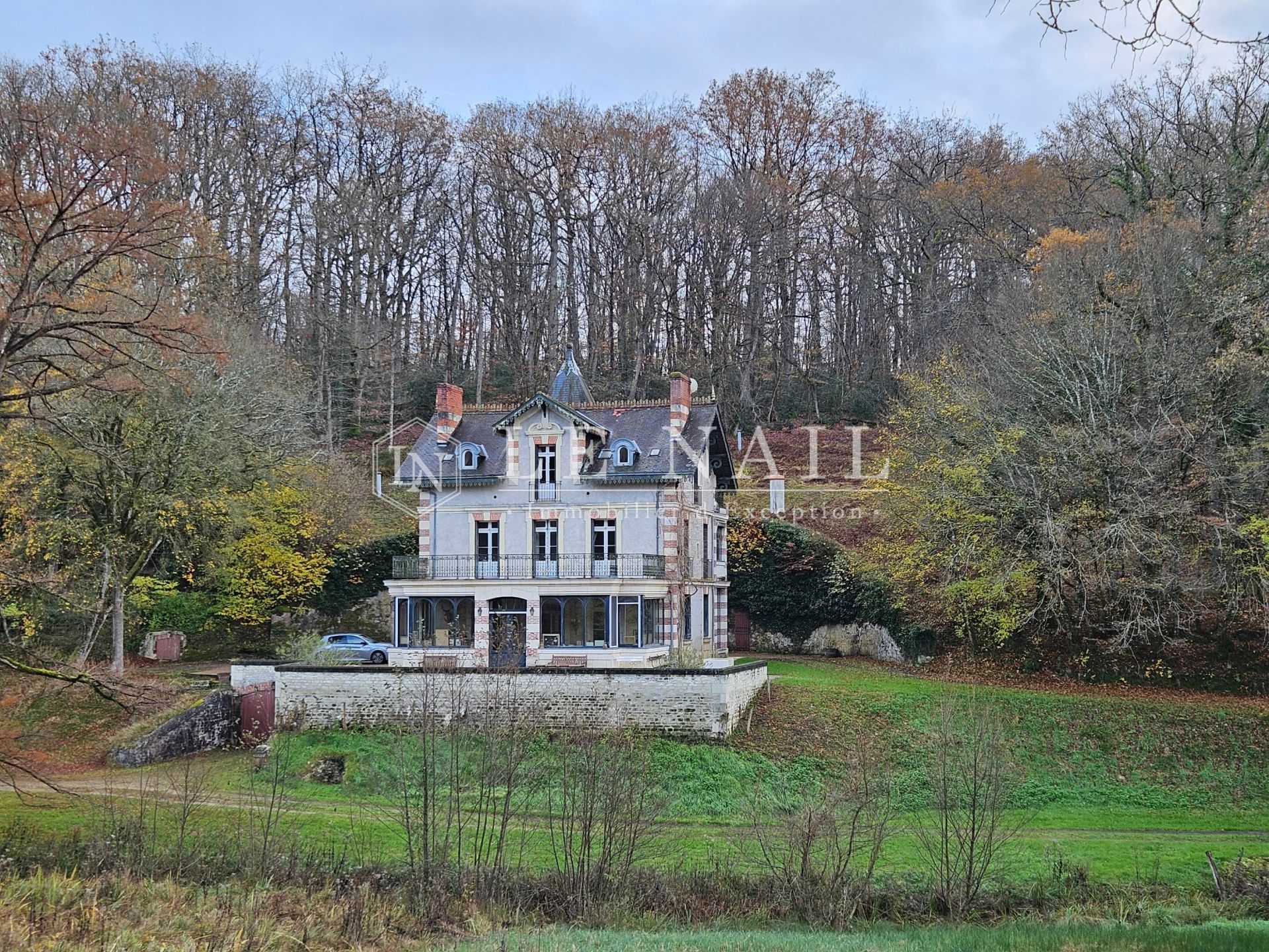 propriété de chasse 15 pièces en vente à CHINON (37500)