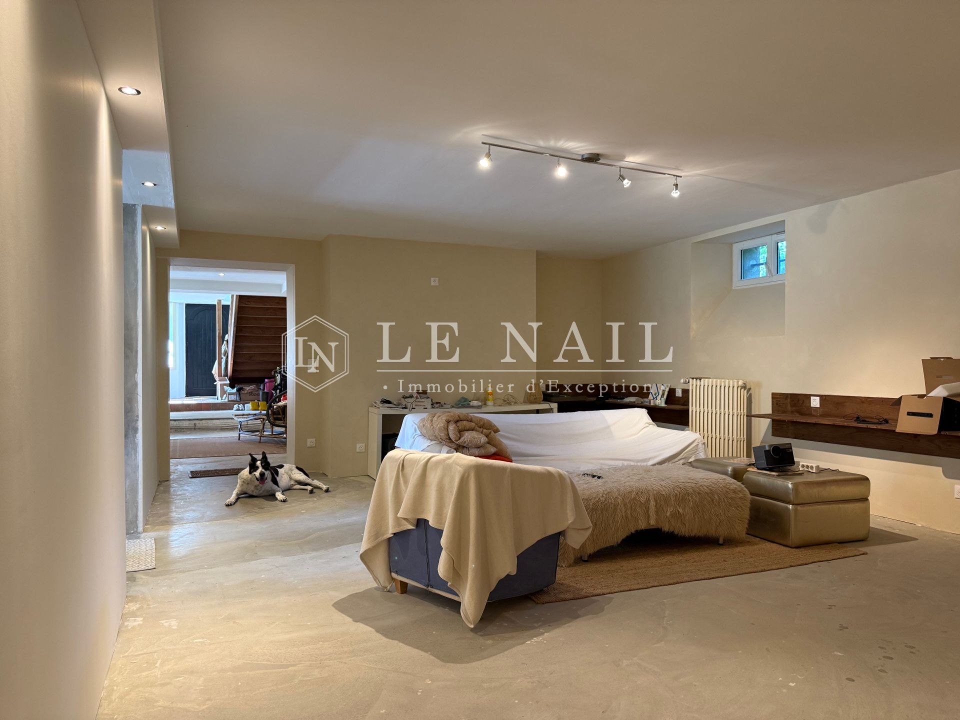 castle 16 rooms for sale on MAYENNE (53100)