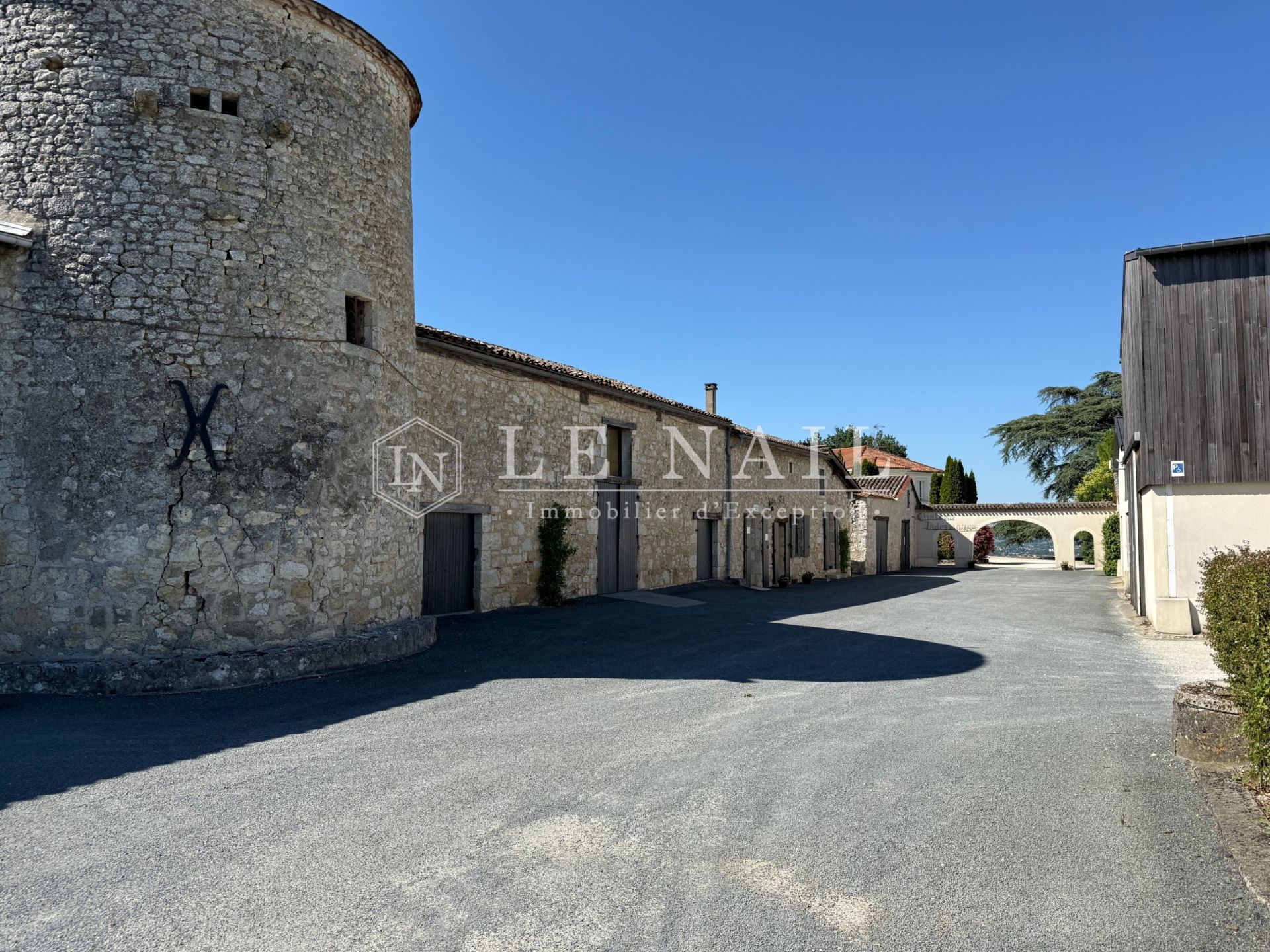 wine estate 8 rooms for sale on BERGERAC (24100)