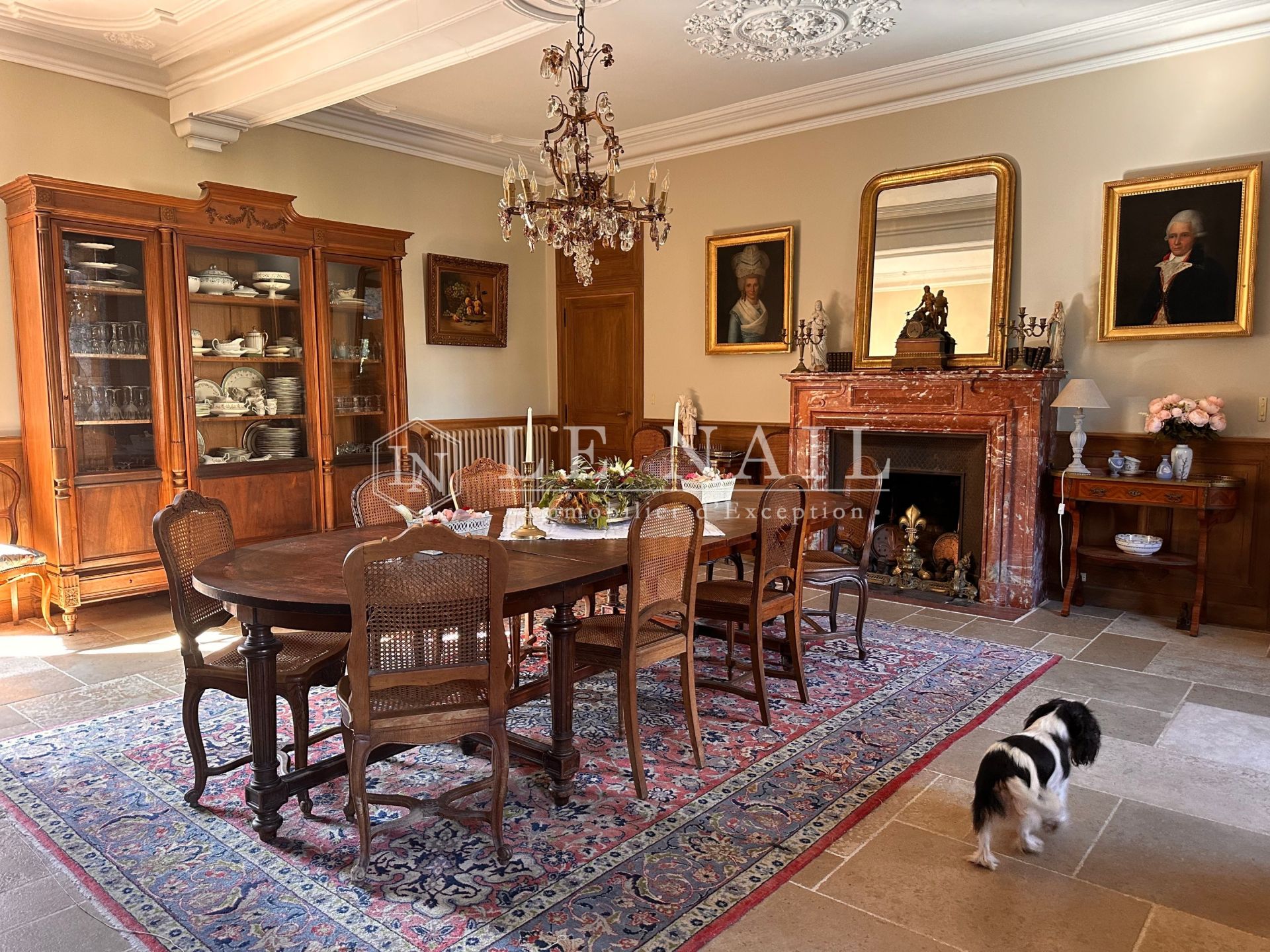 castle 17 rooms for sale on CHANTONNAY (85110)