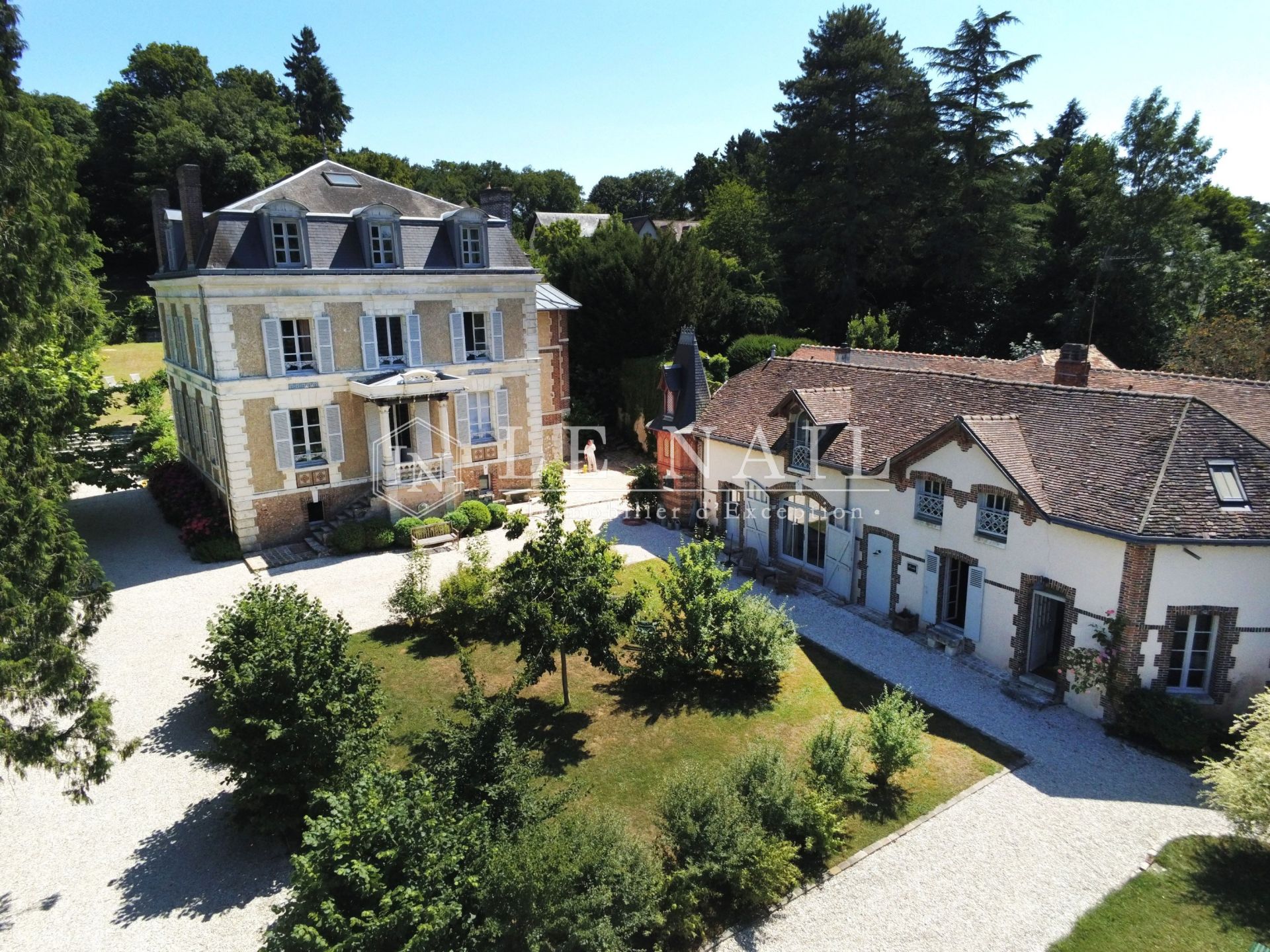 maison de maître 11 pièces en vente à CHARTRES (28000)