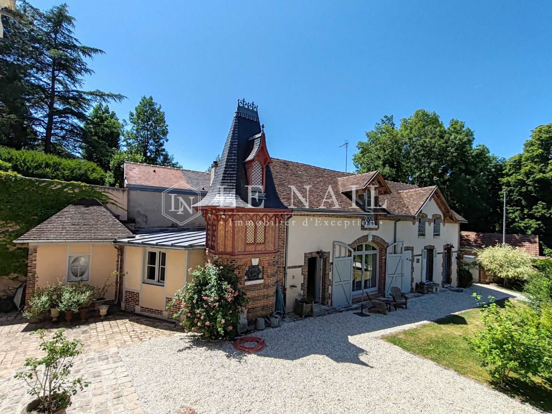 maison de maître 11 pièces en vente à CHARTRES (28000)