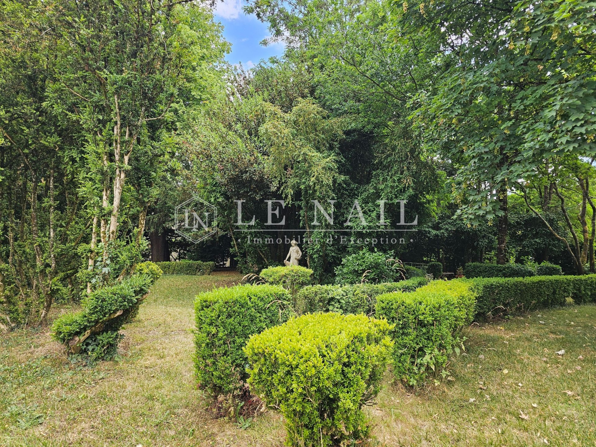 manor house 10 rooms for sale on BAUGE EN ANJOU (49150)