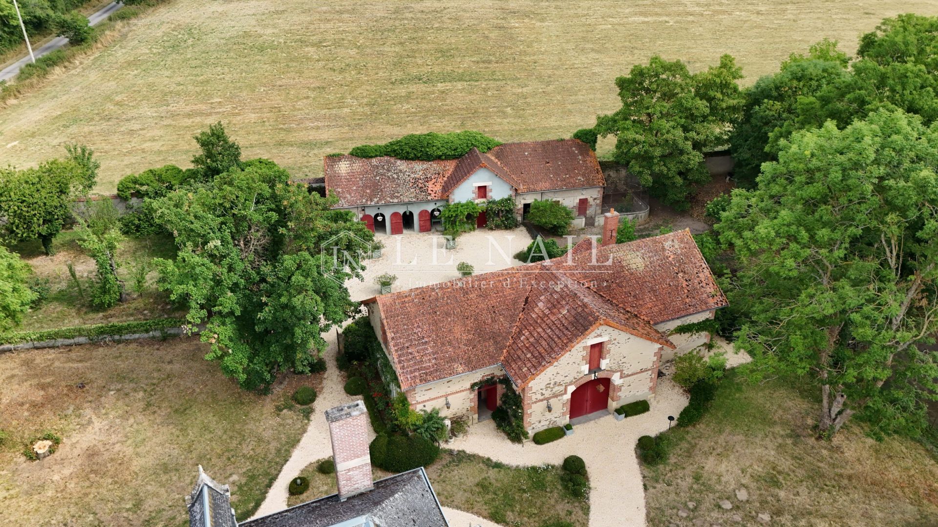 château 10 pièces en vente à VICHY (03200)