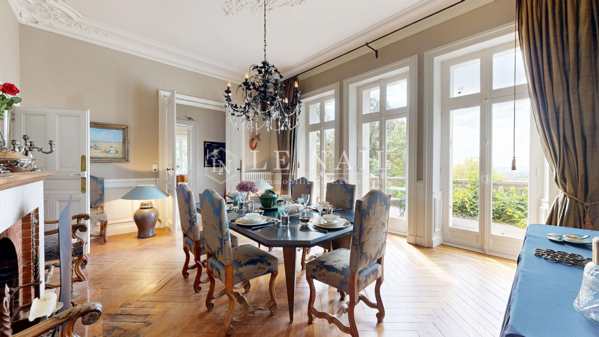 château 10 pièces en vente à VICHY (03200)