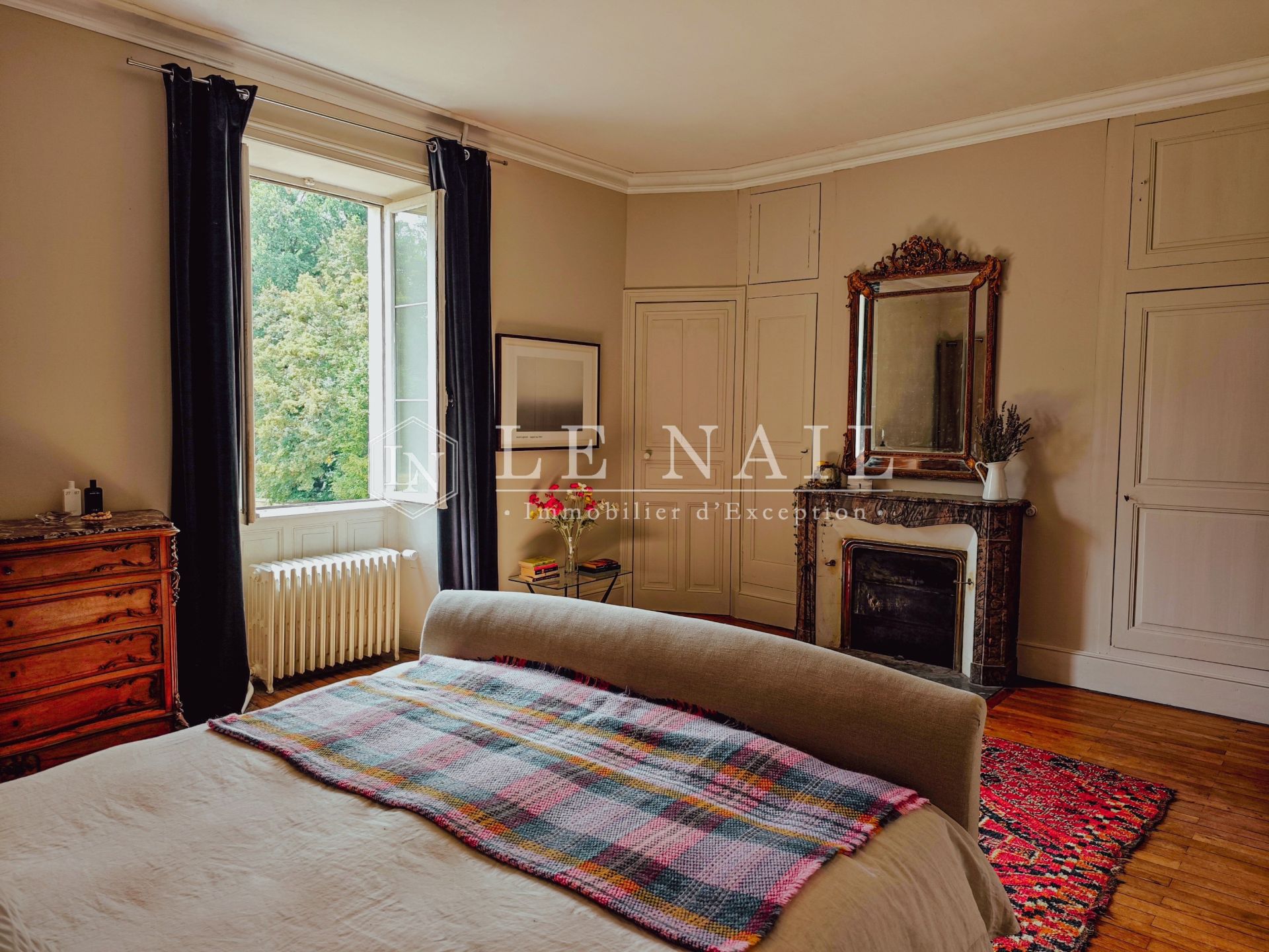 château 13 pièces en vente à FONTENAY LE COMTE (85200)
