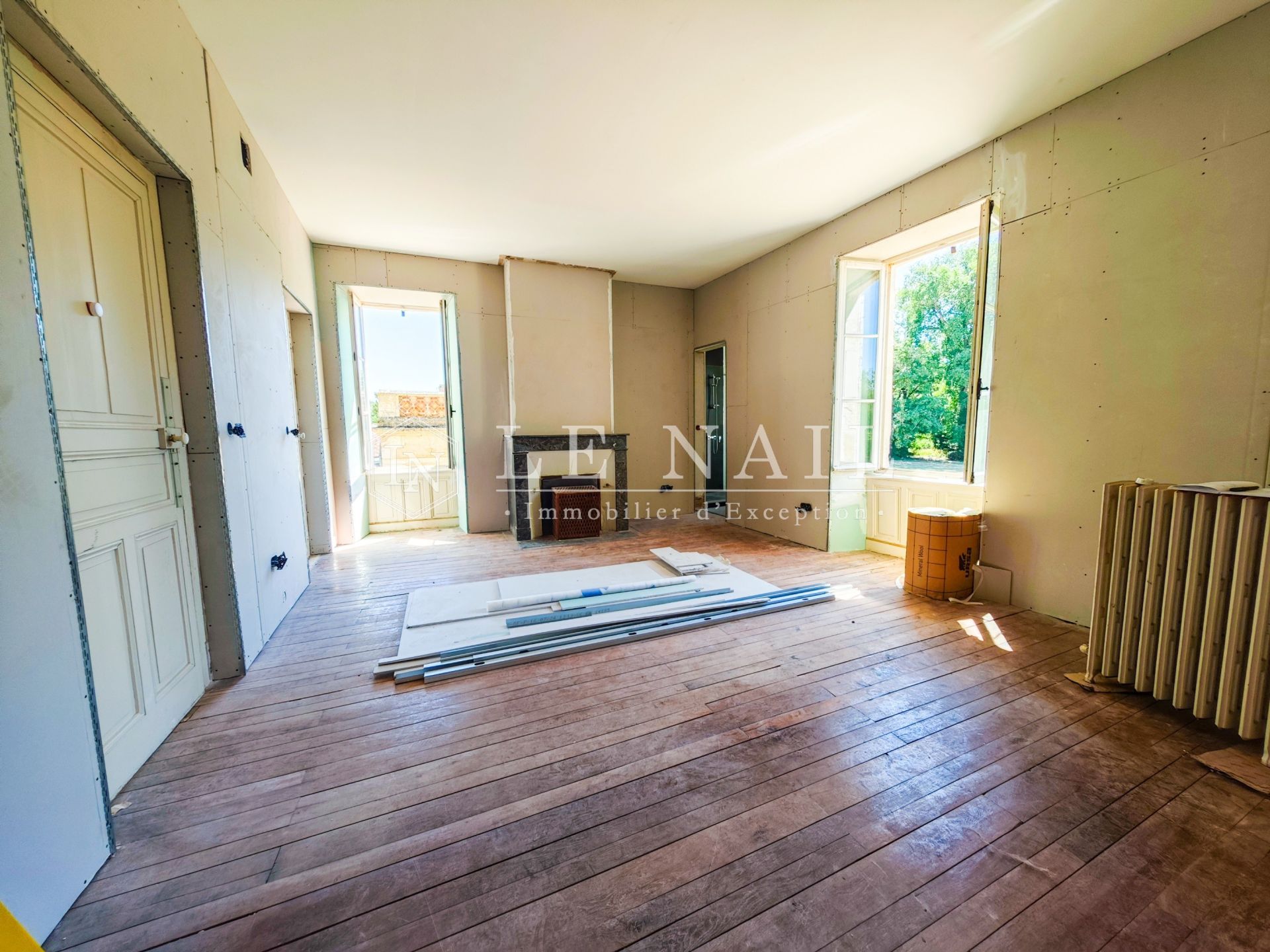 château 13 pièces en vente à FONTENAY LE COMTE (85200)