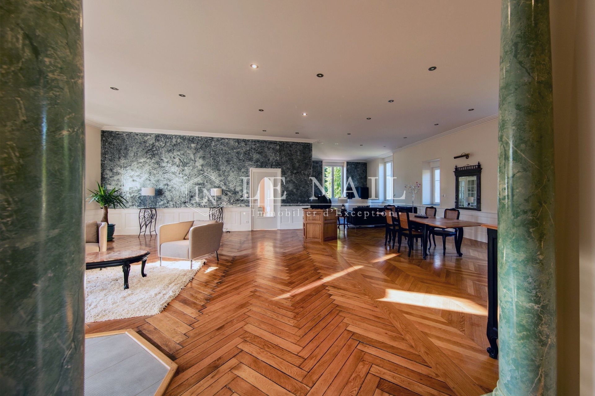 château 25 pièces en vente à VICHY (03200)
