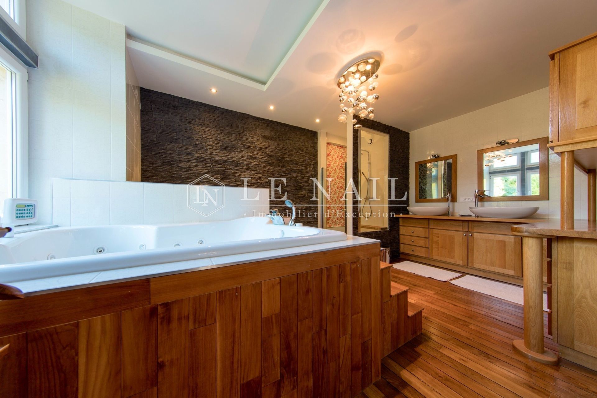 château 25 pièces en vente à VICHY (03200)