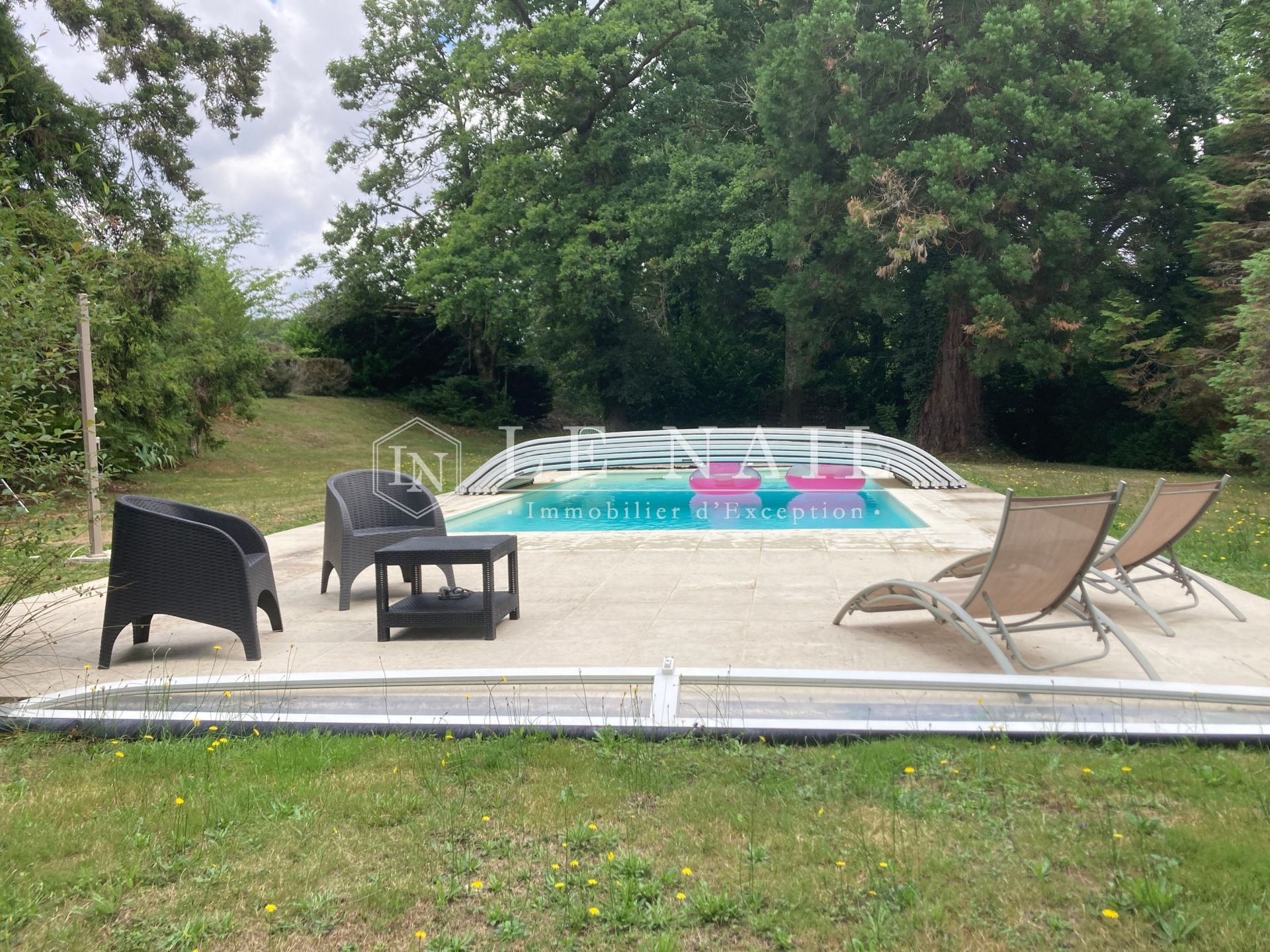 manoir 13 pièces en vente à CUSSAC (87150)