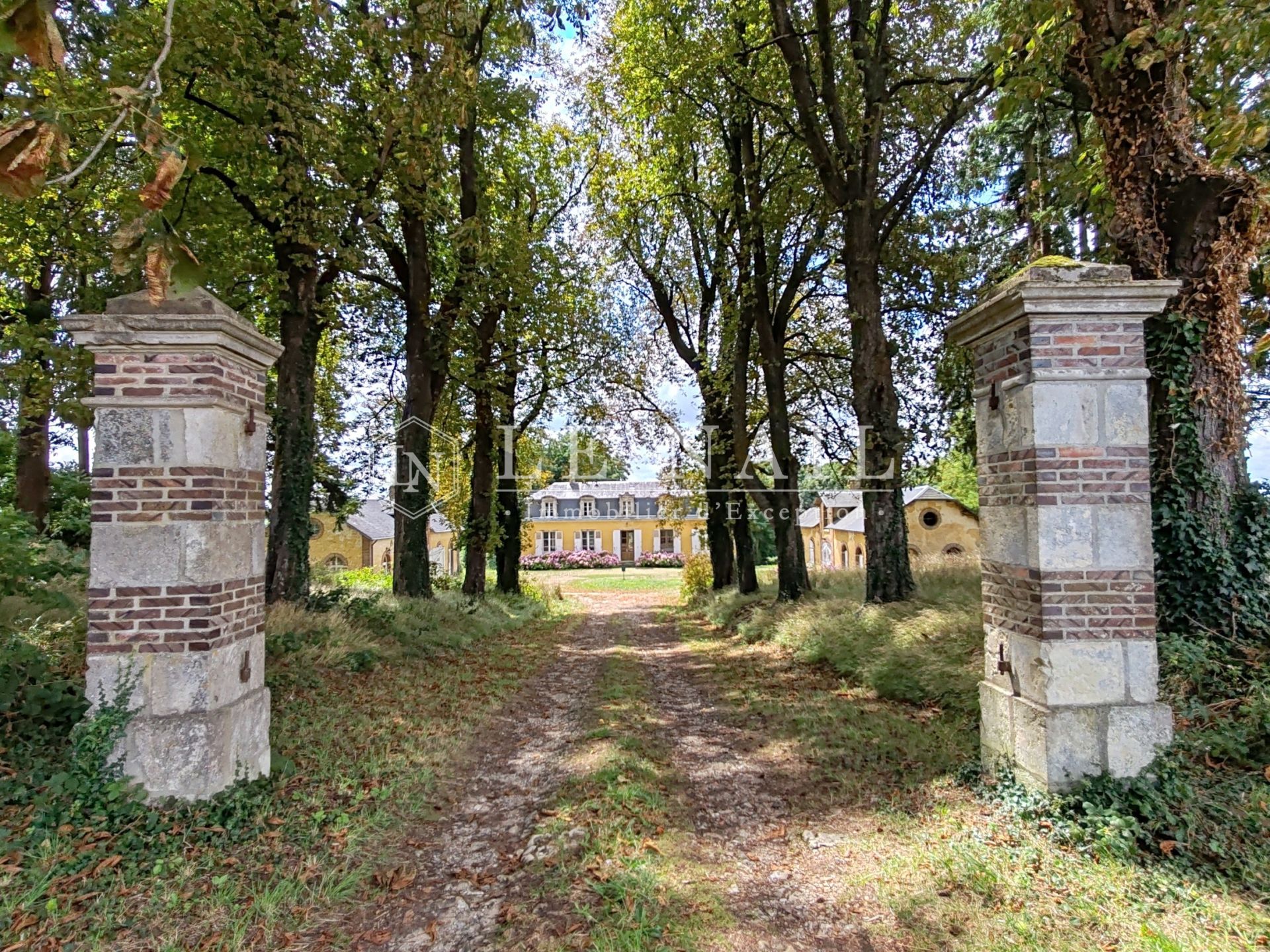 propriété 7 pièces en vente à AUTHON DU PERCHE (28330)