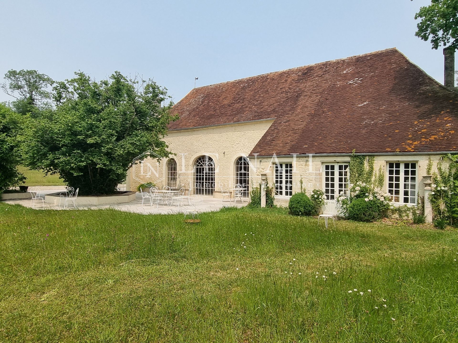 castle 18 rooms for sale on ARGENTAN (61200)