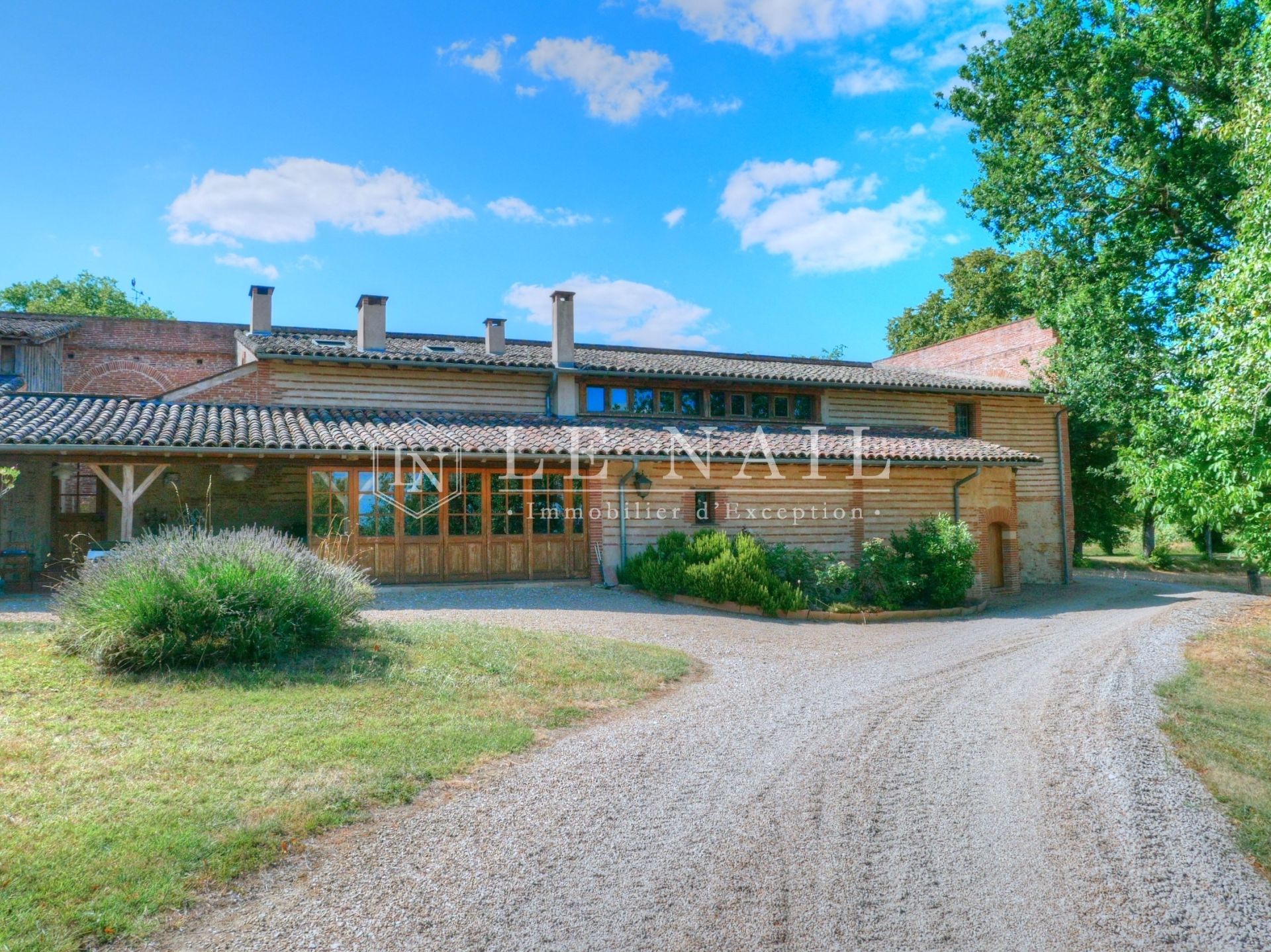 property 20 rooms for sale on TOULOUSE (31300)