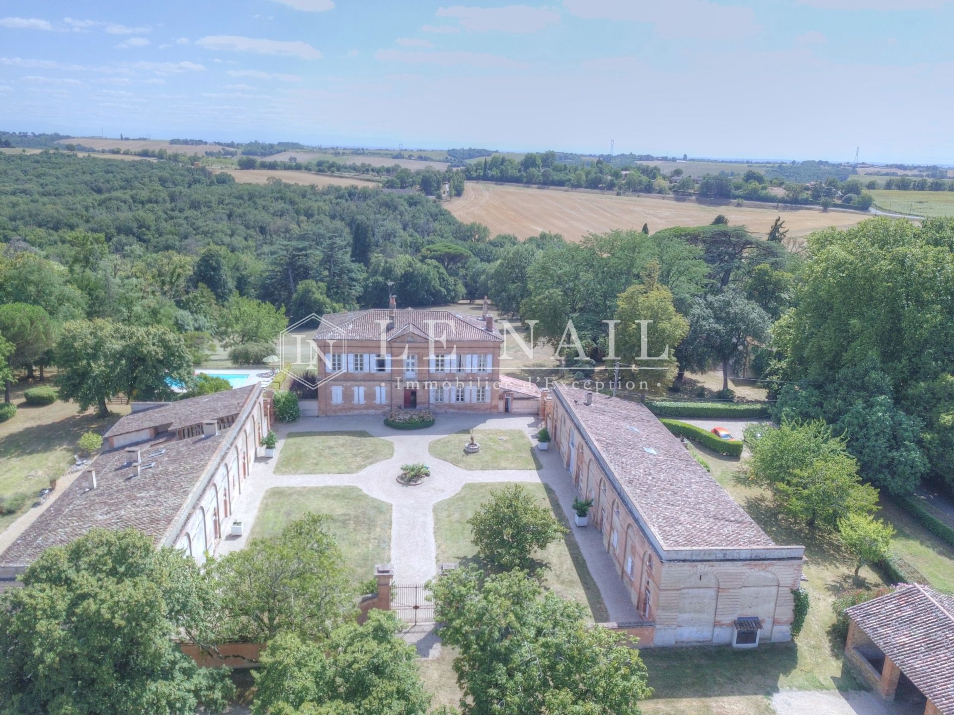 property 20 rooms for sale on TOULOUSE (31300)